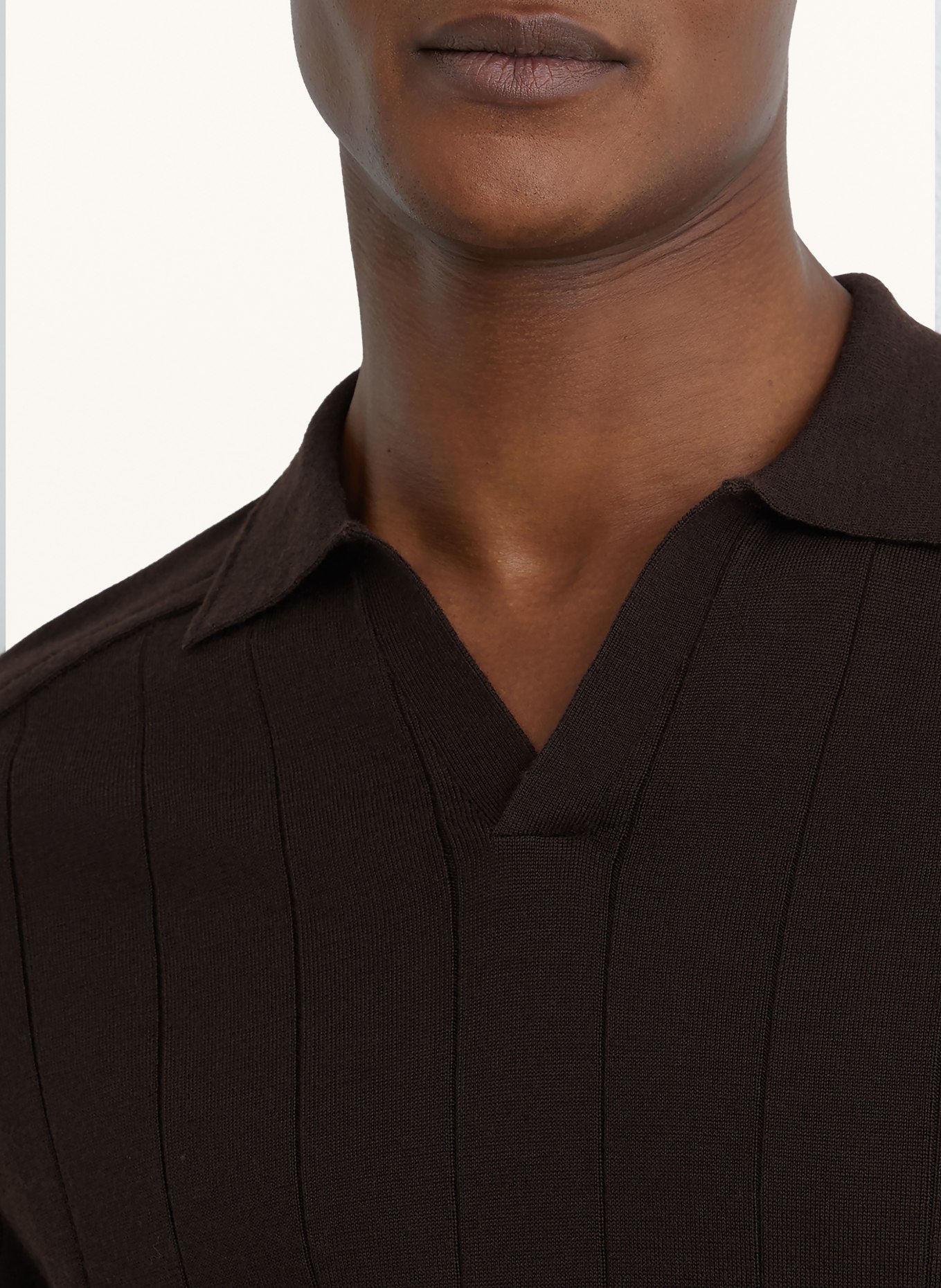 REISS Pull en maille CHELMSFORD en laine mérinos: MARRON FONCÉ