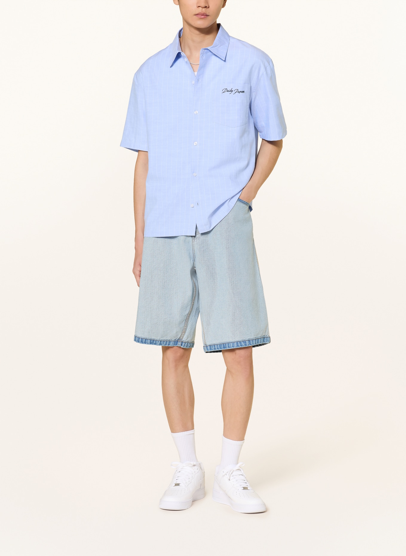 DAILY PAPER Koszula z krótkim rękawem SCRIPT Boxy Fit: JASNONIEBIESKI / BIAŁY