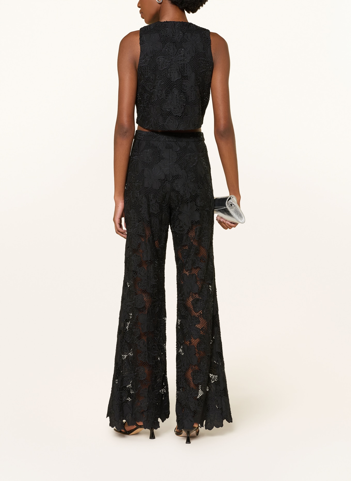 SANDRO Spodnie Marlene z koronki z kamieniami ozdobnymi: CZARNY