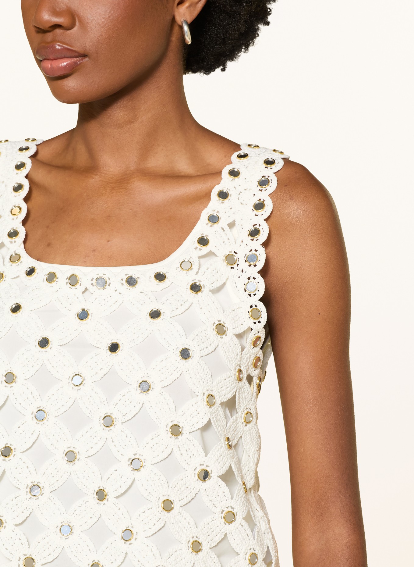 maje Stricktop mit Nieten: WEISS / SILBER / GOLD