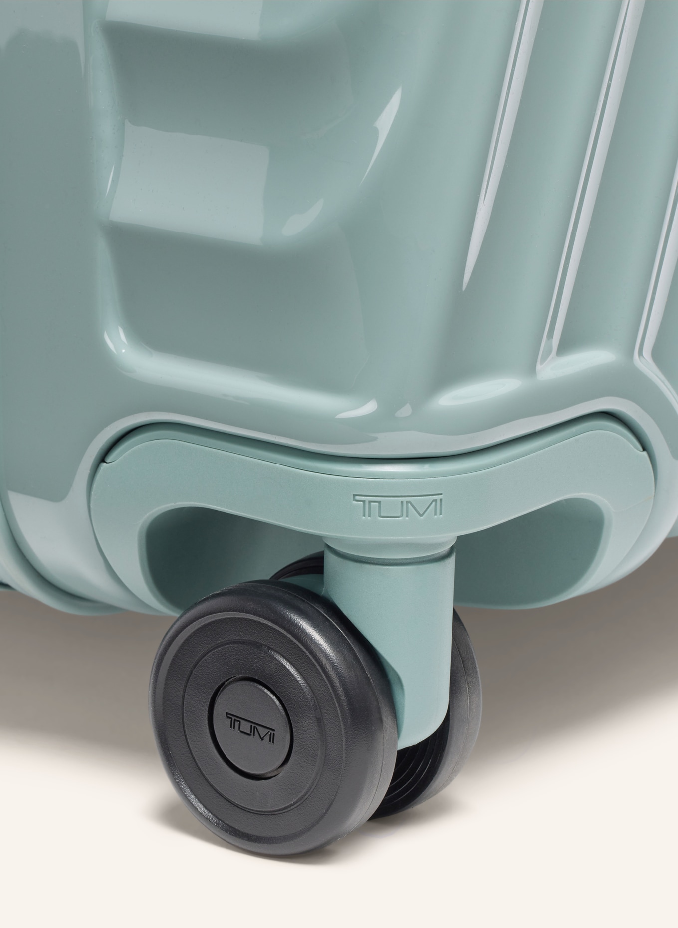 TUMI 19 DEGREE Trolley EXTENDED TRIP EXPANDABLE CHECKED: GRÜN