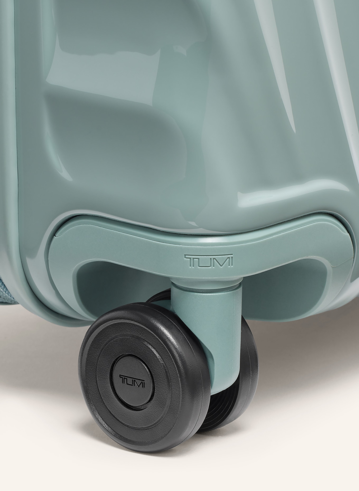 TUMI 19 DEGREE Trolley CONTINENTAL EXPANDABLE CARRY-ON: GRÜN