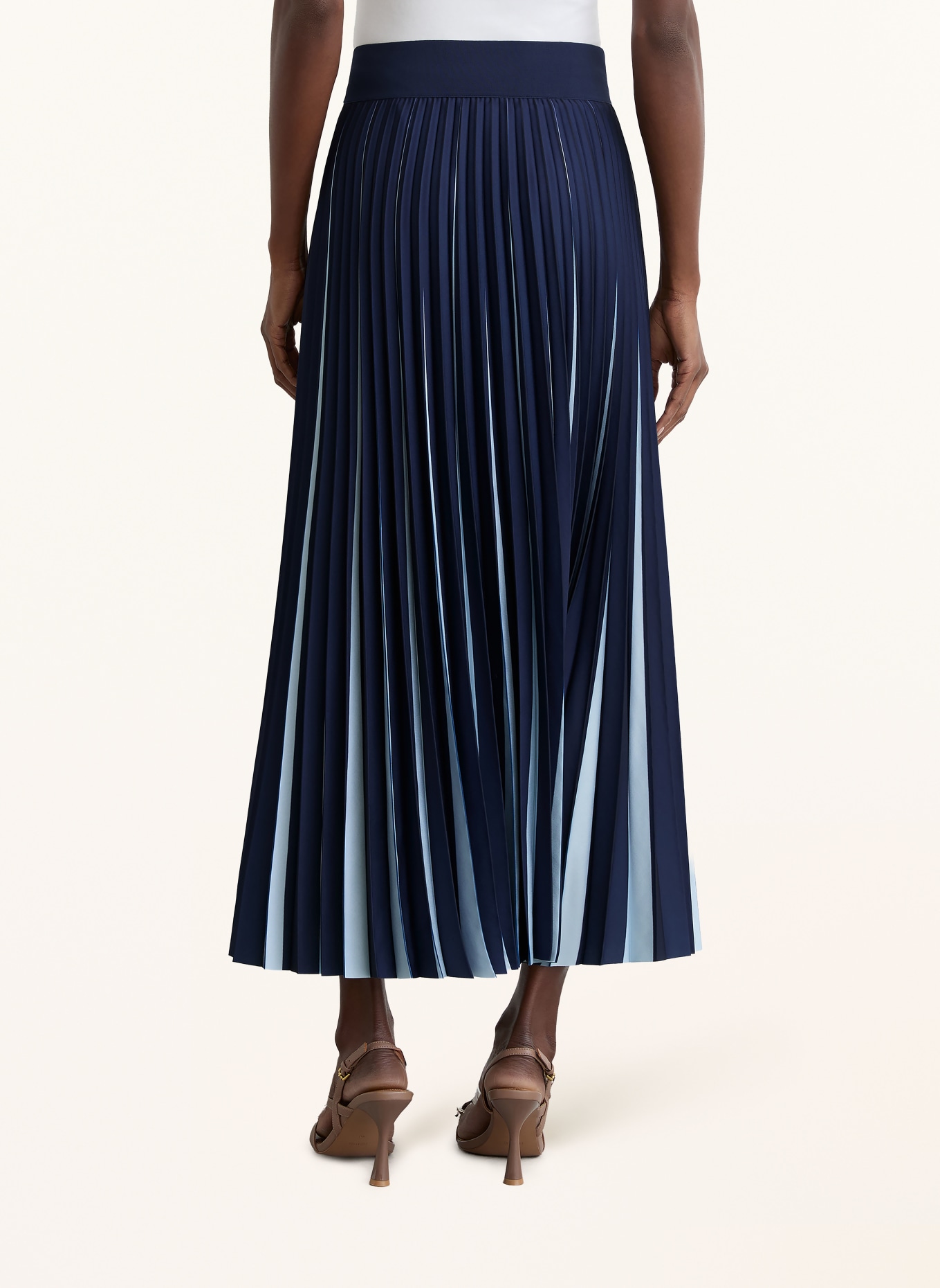 REISS Plisseerock SERENA: DUNKELBLAU / HELLBLAU