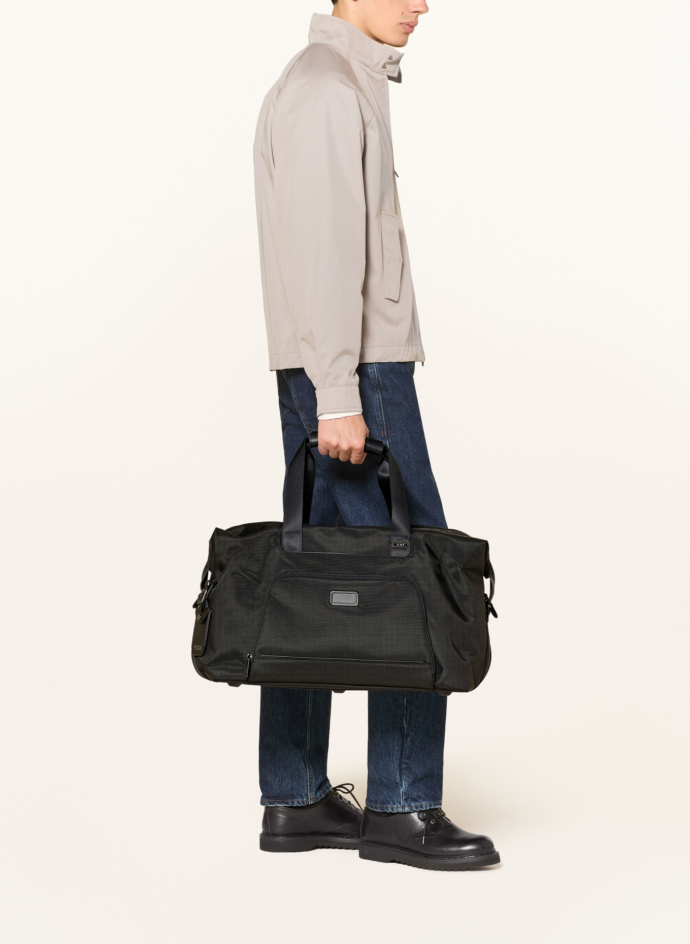 TUMI ALPHA Weekender DOUBLE EXPANSION DUFFEL: BLACK