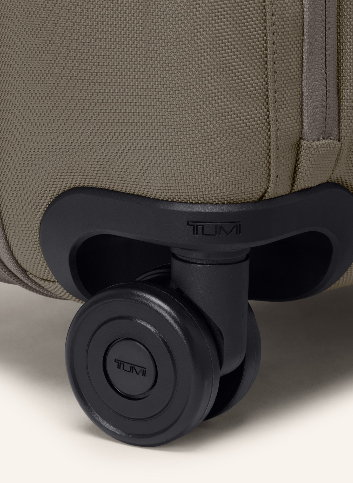 TUMI ALPHA Trolley LARGE DUAL ACCESS EXPANDABLE CARRY-ON: GRAU