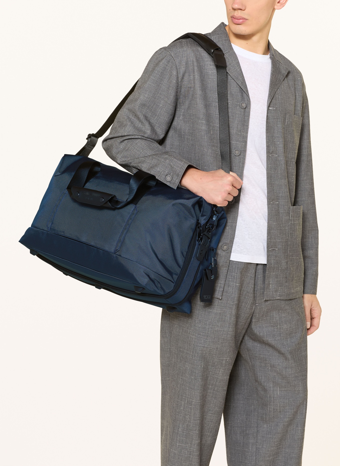 TUMI Torba podróżna ALPHA DOUBLE EXPANSION: GRANATOWY / CZARNY