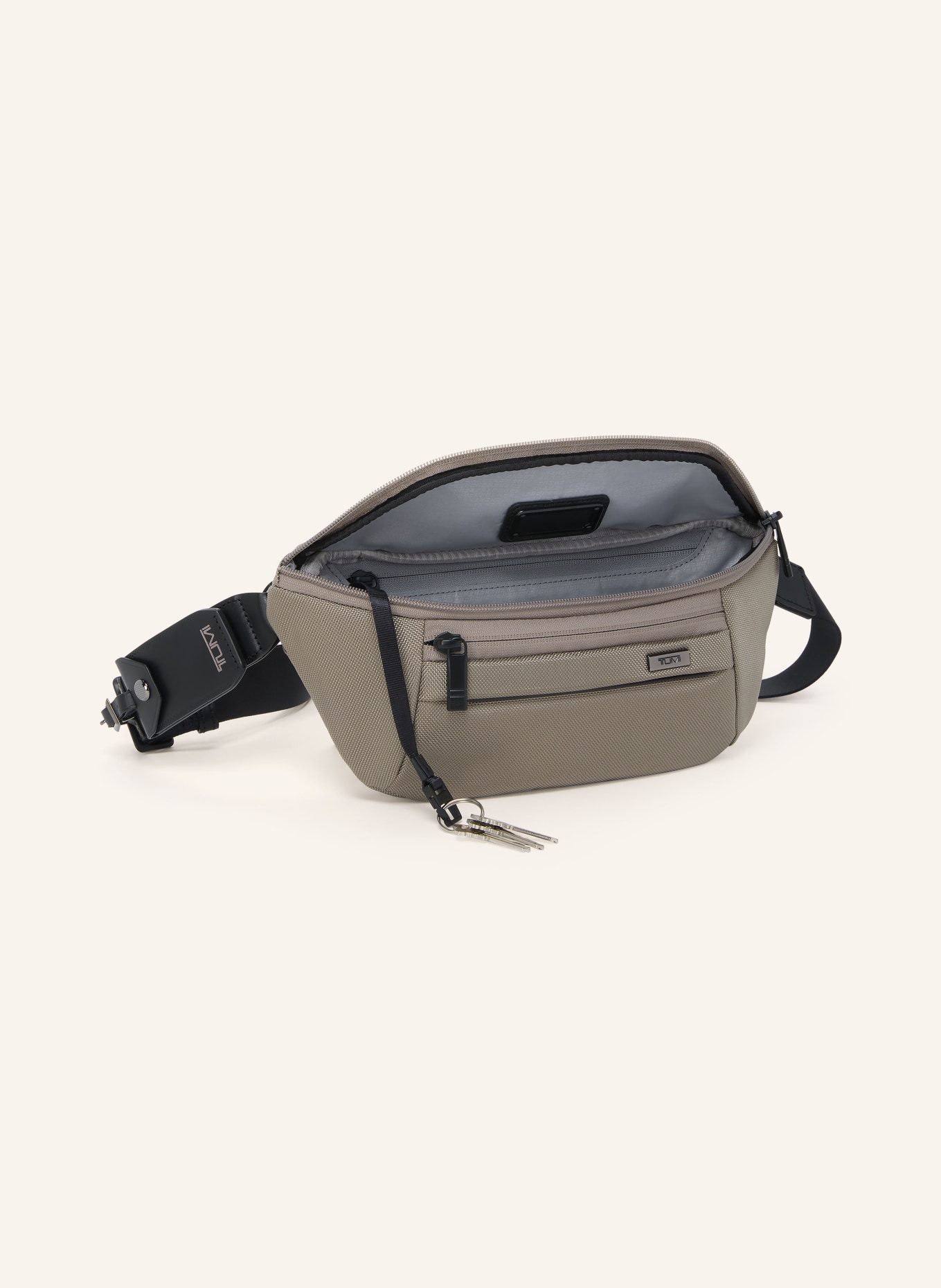 TUMI Sac banane ALPHA: TAUPE / NOIR