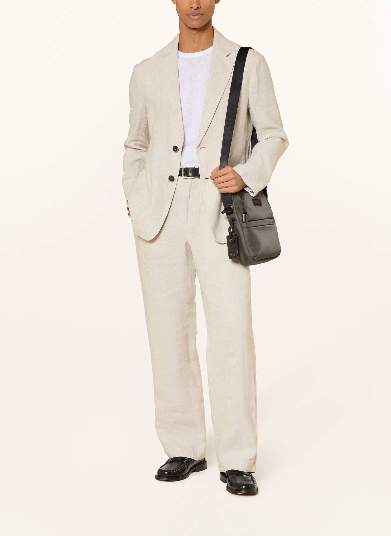 TUMI ALPHA Schoudertas MEDIUM: TAUPE / ZWART