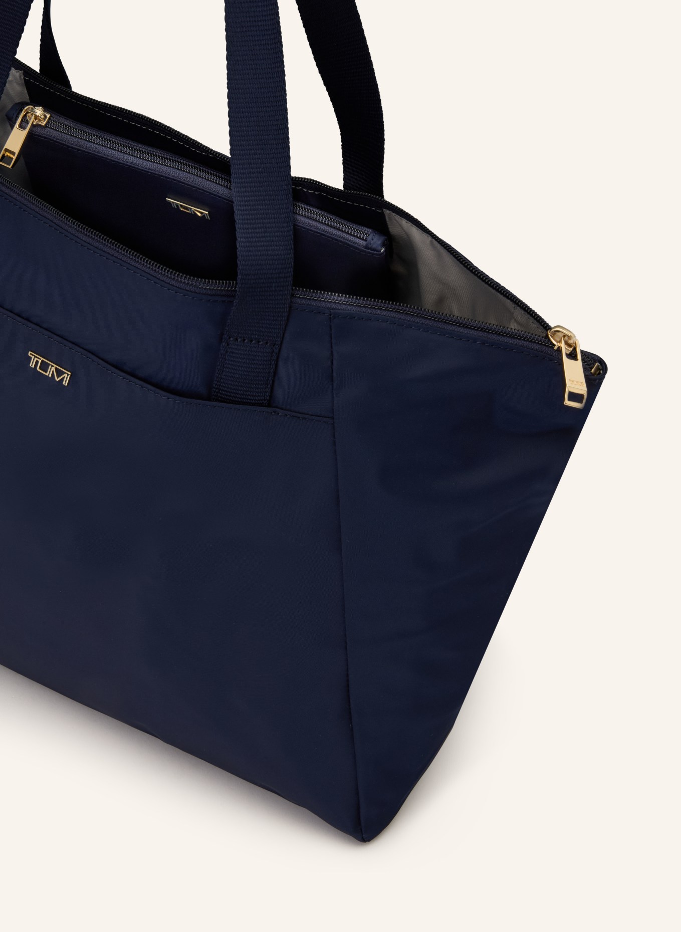 TUMI VOYAGEUR Shopper JUST IN CASE MEDIUM: DONKERBLAUW
