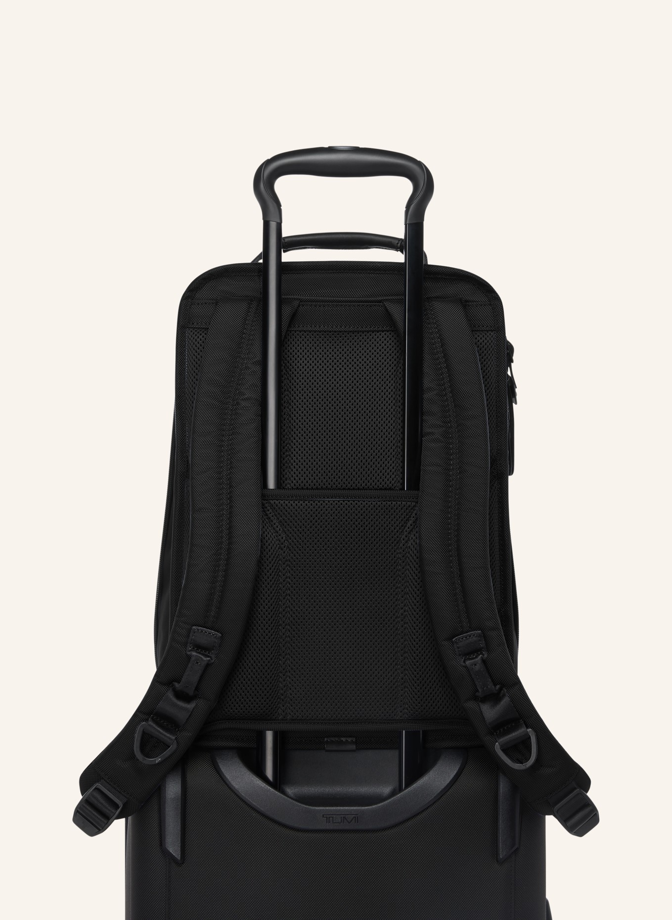 TUMI ALPHA Rucksack MEDIUM EXPANDABLE mit Laptop-Fach: SCHWARZ