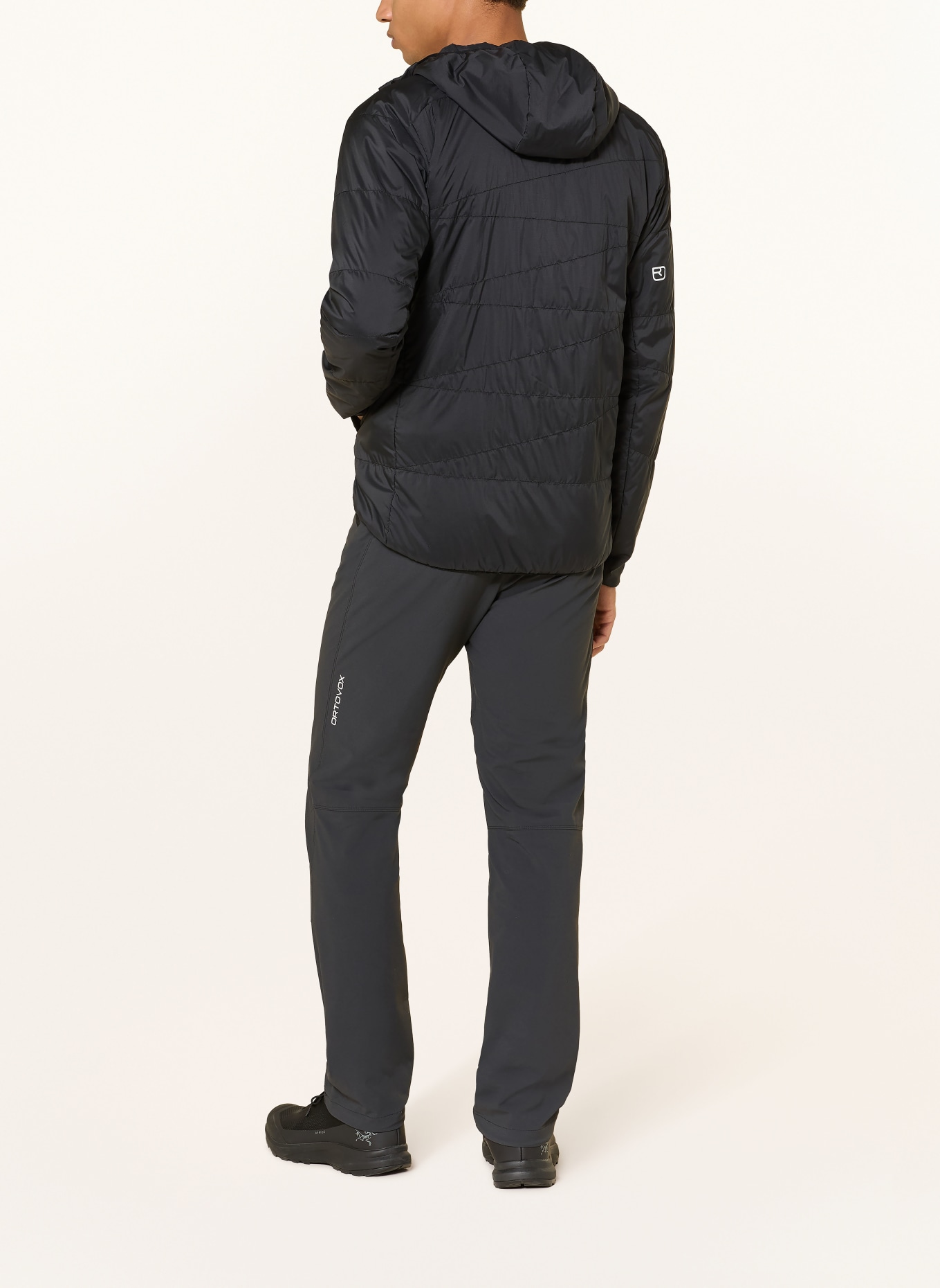 ORTOVOX Gewatteerd jacke SWISSWOOL PIZ DUAN JACKET: ZWART