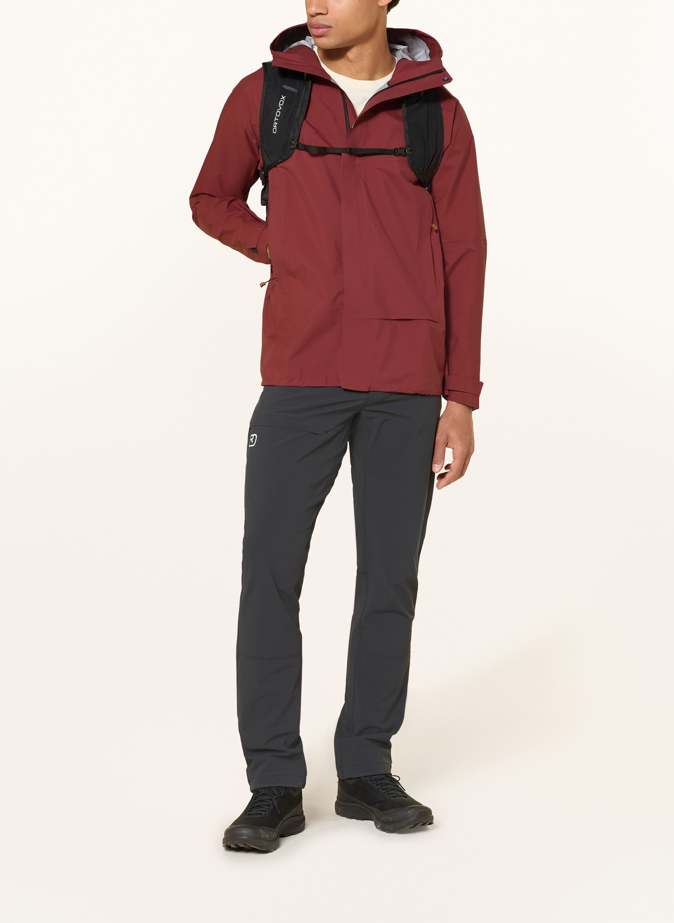 ORTOVOX Hardshell-jas SECEDA 3L: DONKERROOD