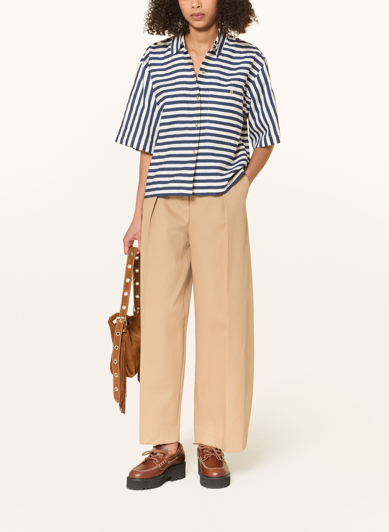 maje Hemdbluse: WEISS / DUNKELBLAU