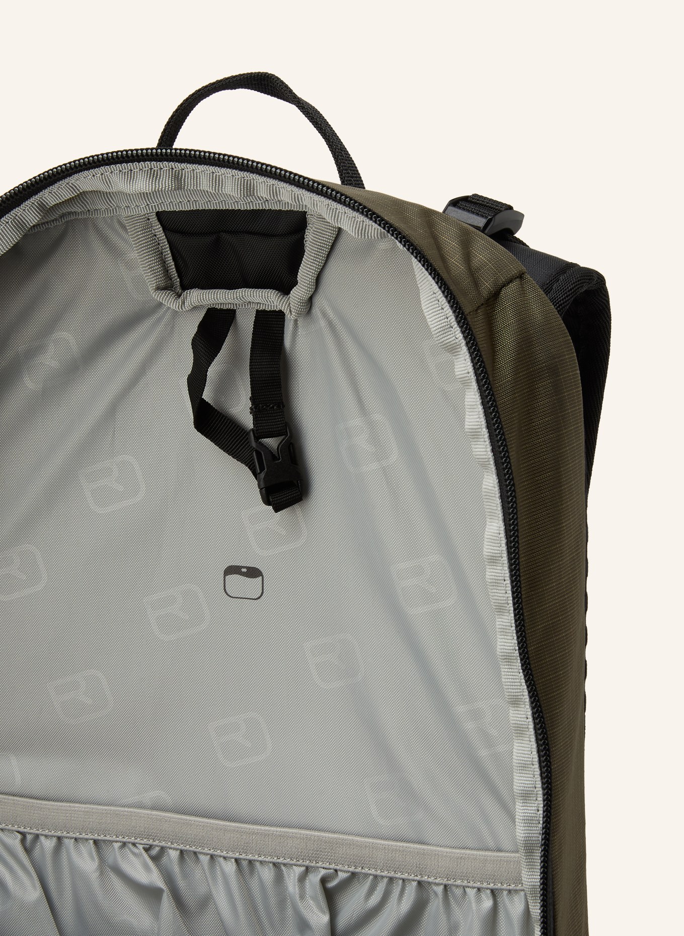 ORTOVOX Rugzak TRAVERSE 20: KAKI / WIT / ZWART