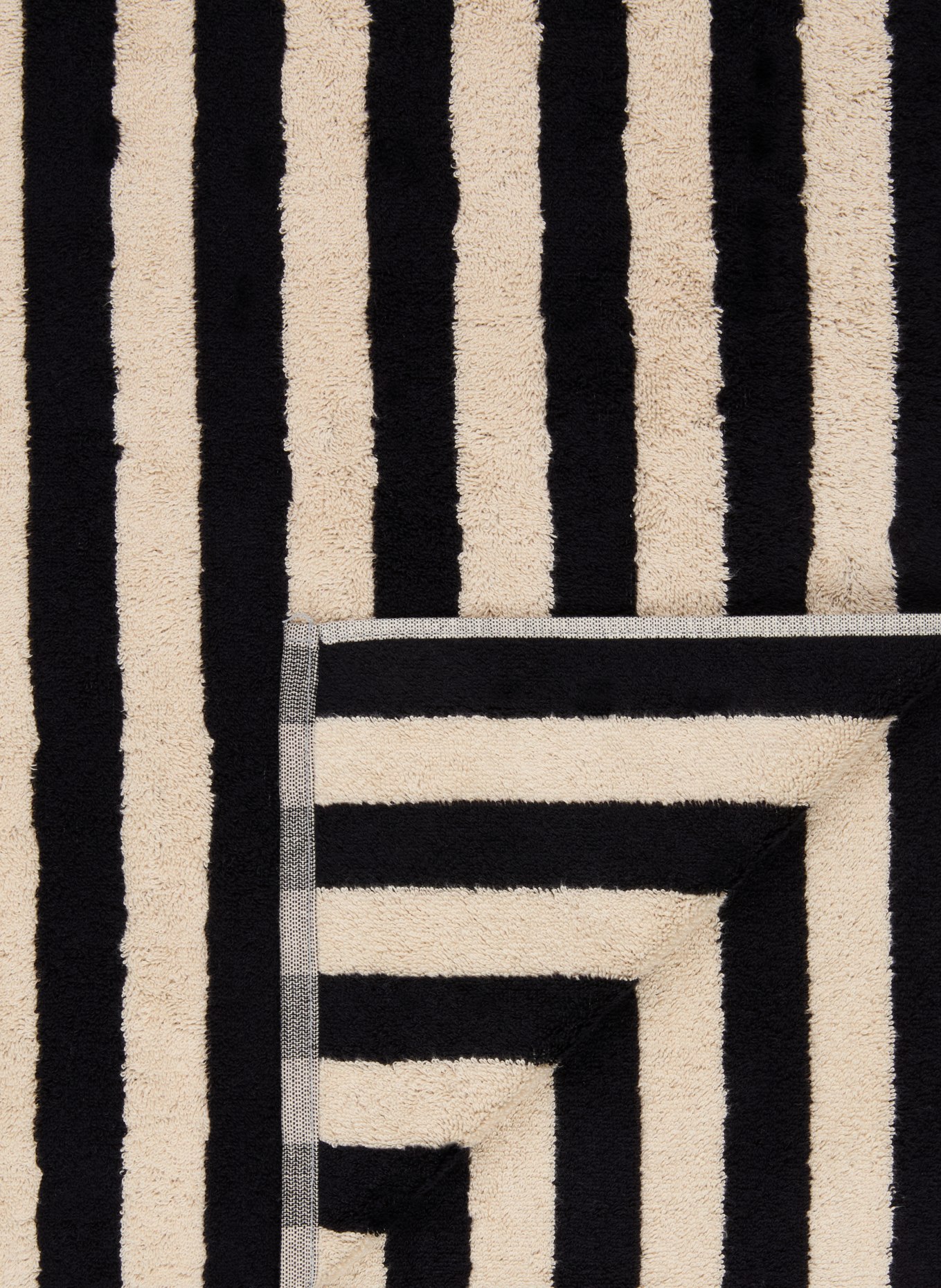 Cawö Douchehanddoek BOLD: ZWART / WIT