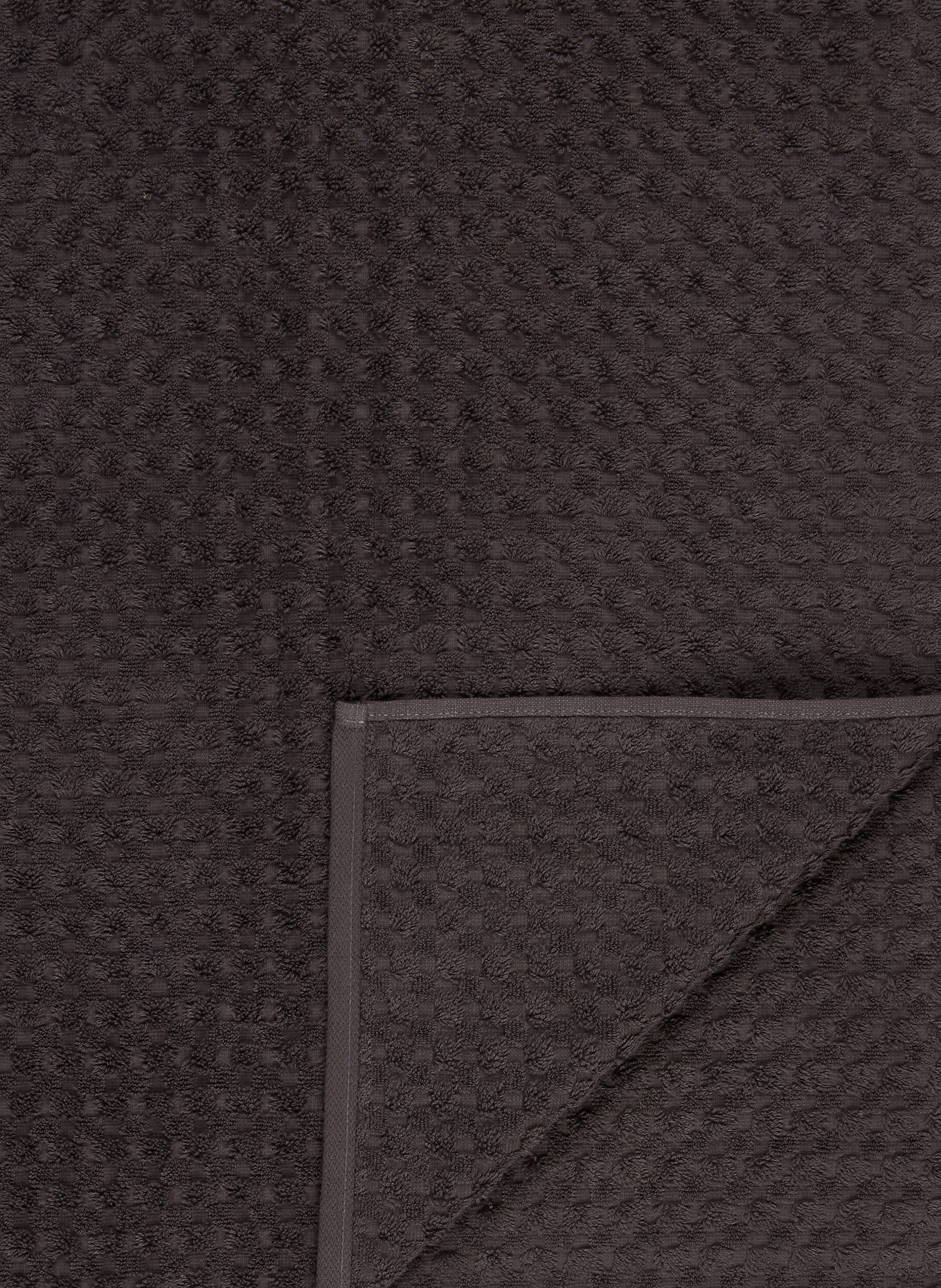 Cawö PURE ELEMENTS shower towel: BLACK