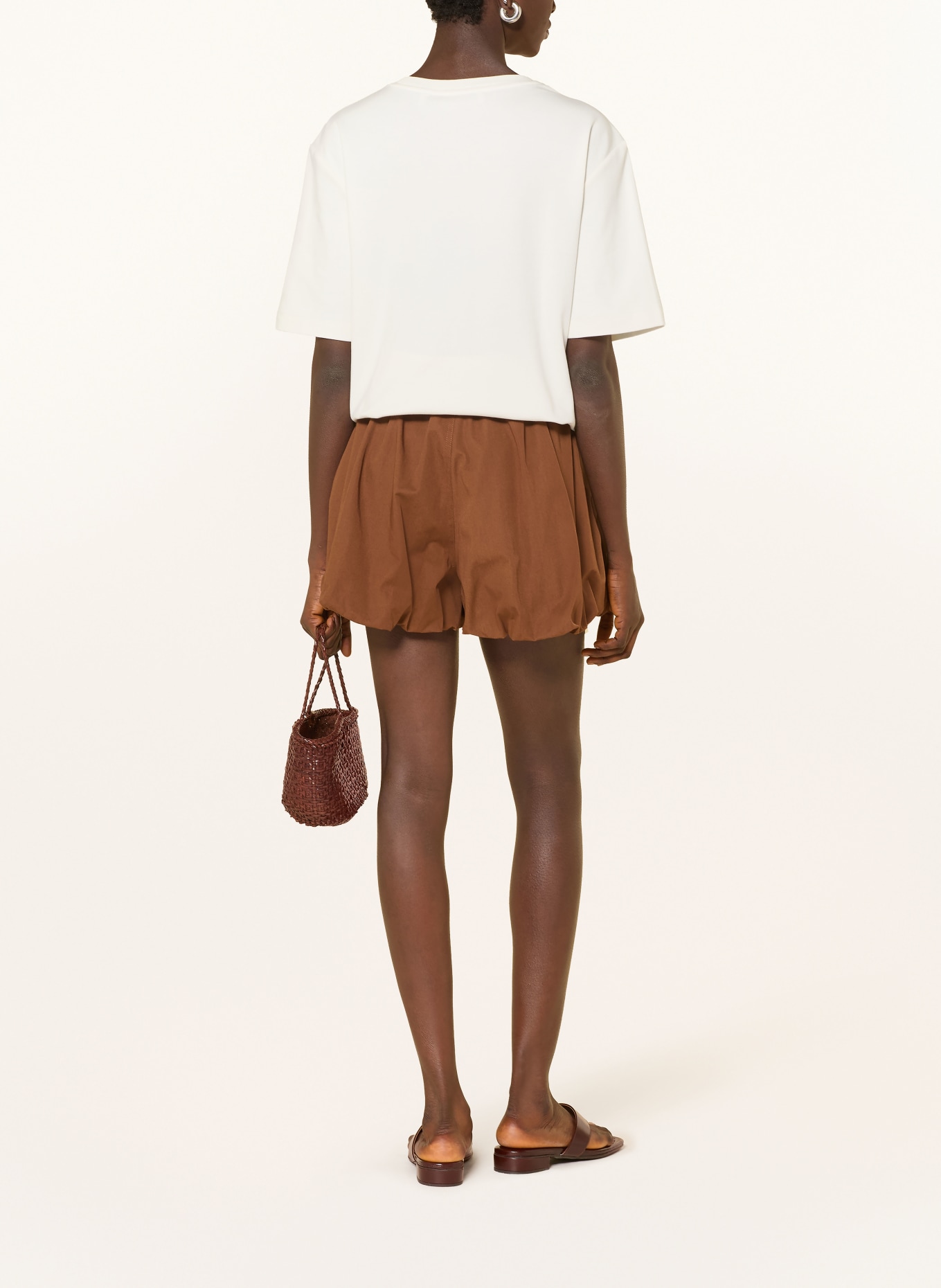 Rich & Royal T-Shirt mit Schmuckperlen: ECRU / ROT / HELLBLAU