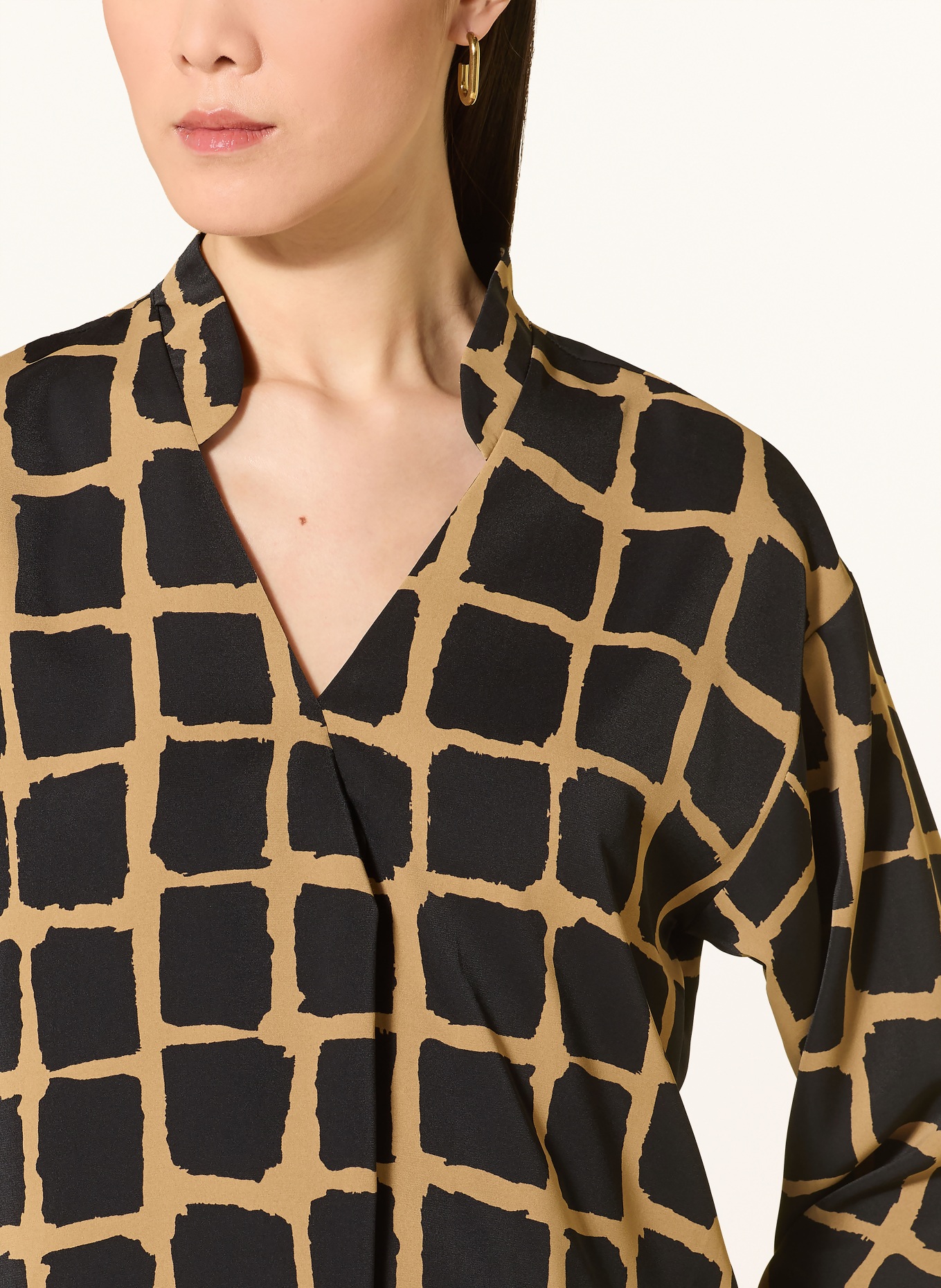 Joseph Ribkoff chemisier: NOIR / BEIGE