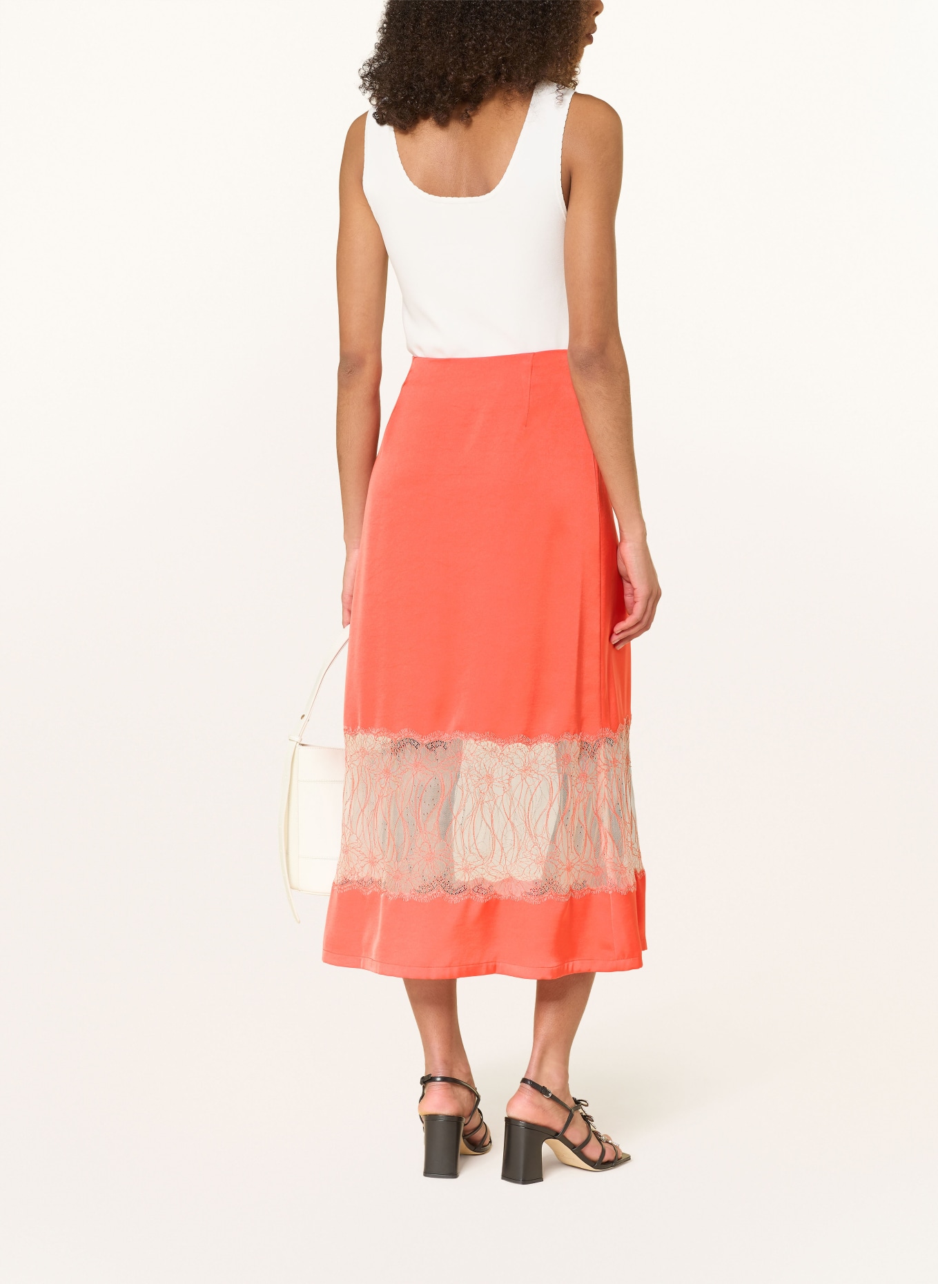 CLAUDIE PIERLOT Satinrock mit Spitze: HELLROT / LACHS