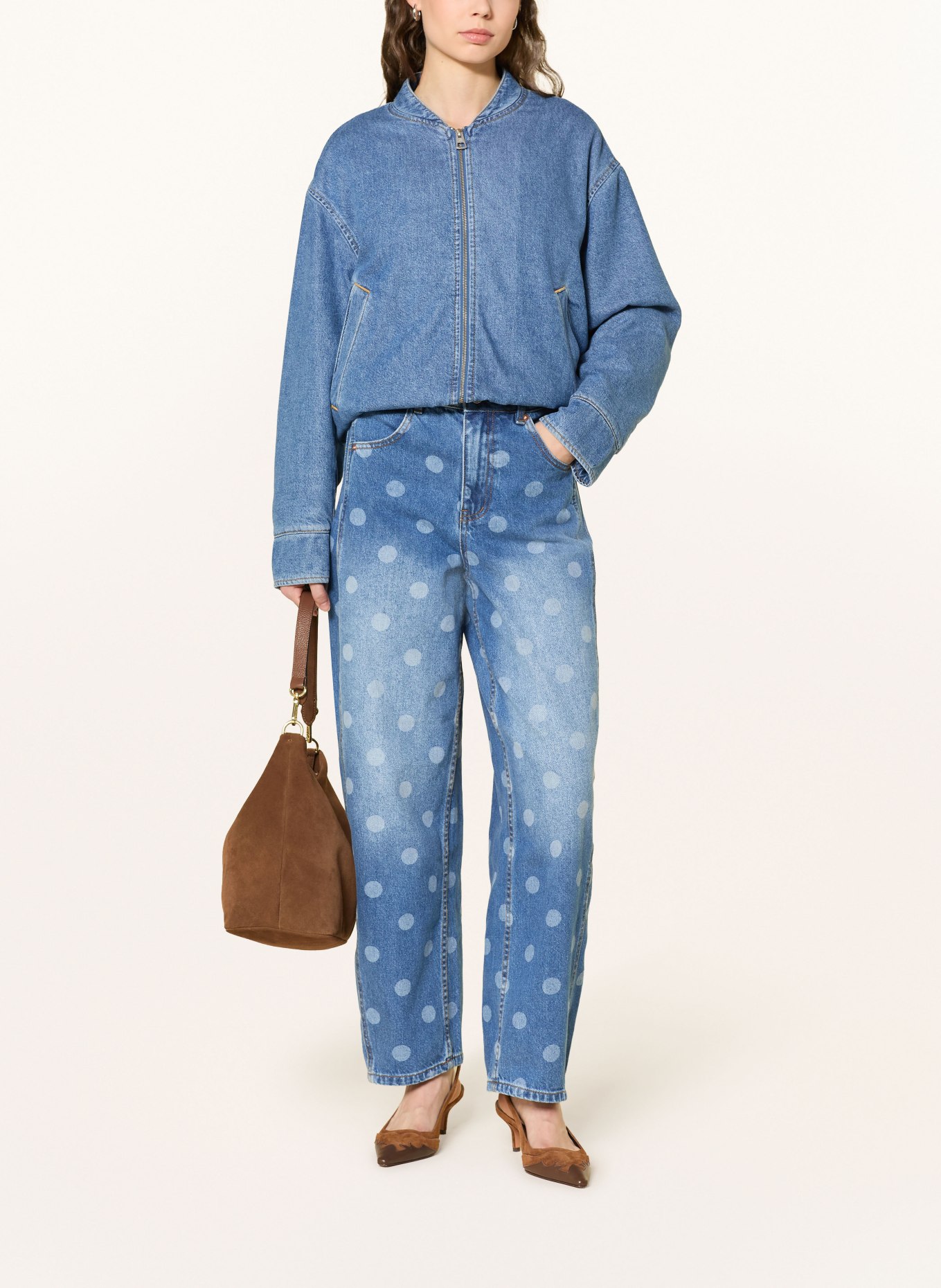 Y.A.S. Barrel Jeans: Medium Blue Denim/With Dots