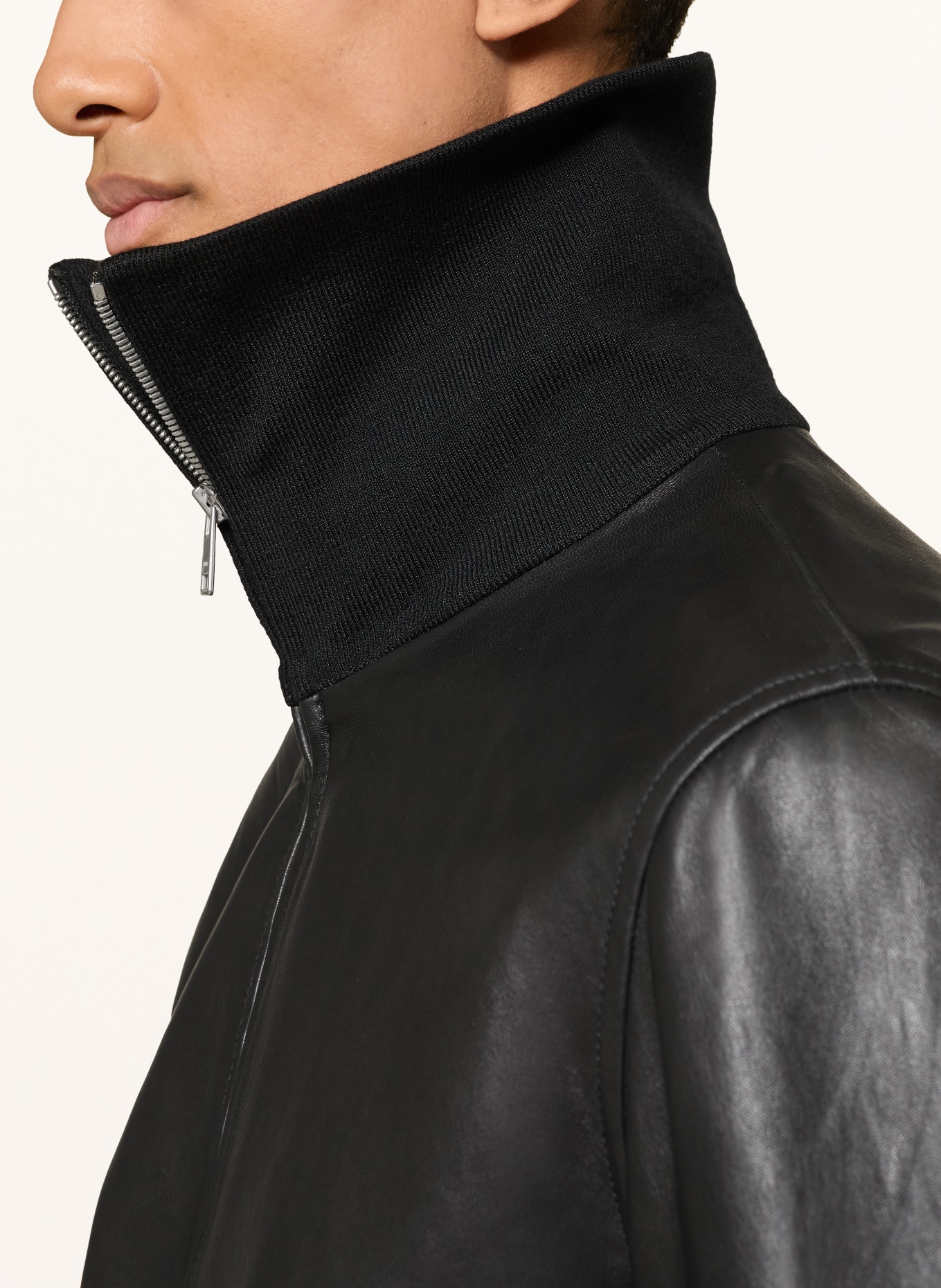 SANDRO Lederjacke: SCHWARZ