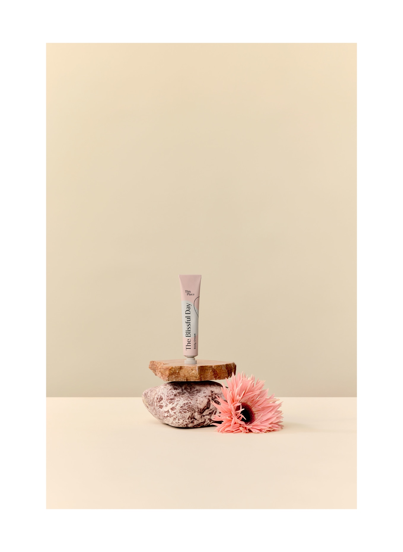 THIS PLACE THE BLISSFUL DAY SPIERCRÈME