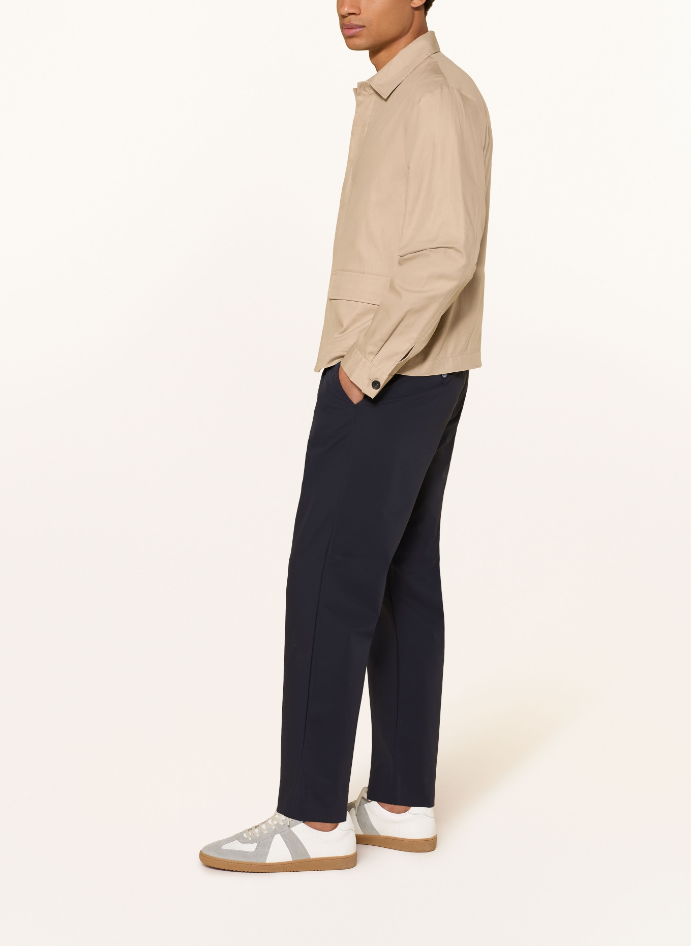 PAUL Chino met normale pasvorm: DONKERBLAUW