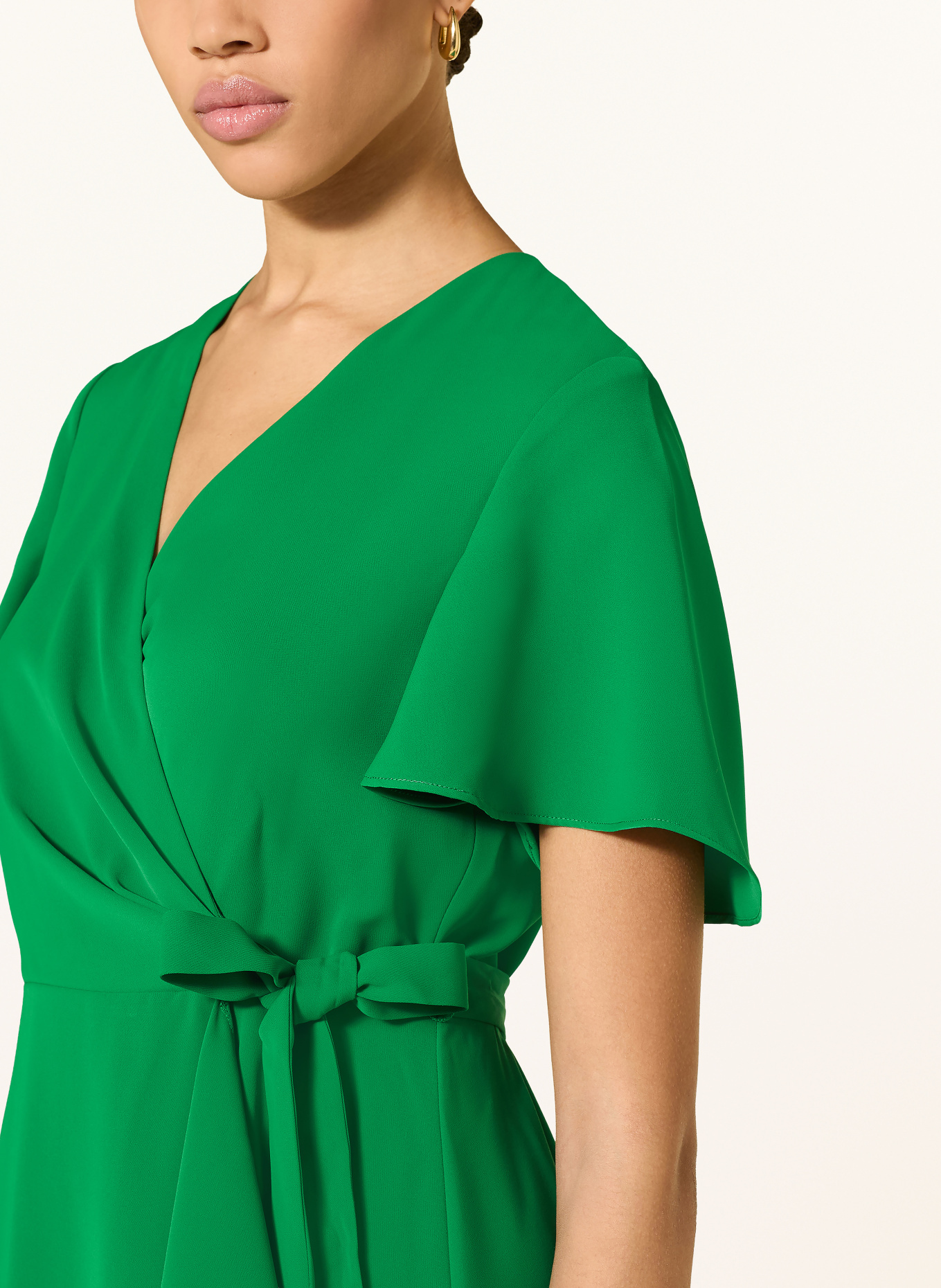 Phase Eight Wikkeljurk JULISSA met volants: GROEN