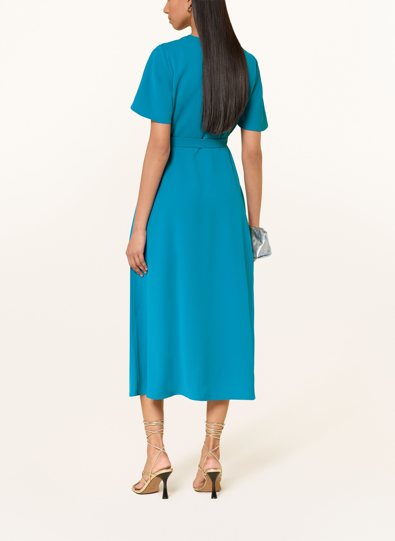 Phase Eight Wickelkleid JULISSA mit Volants: BLAU