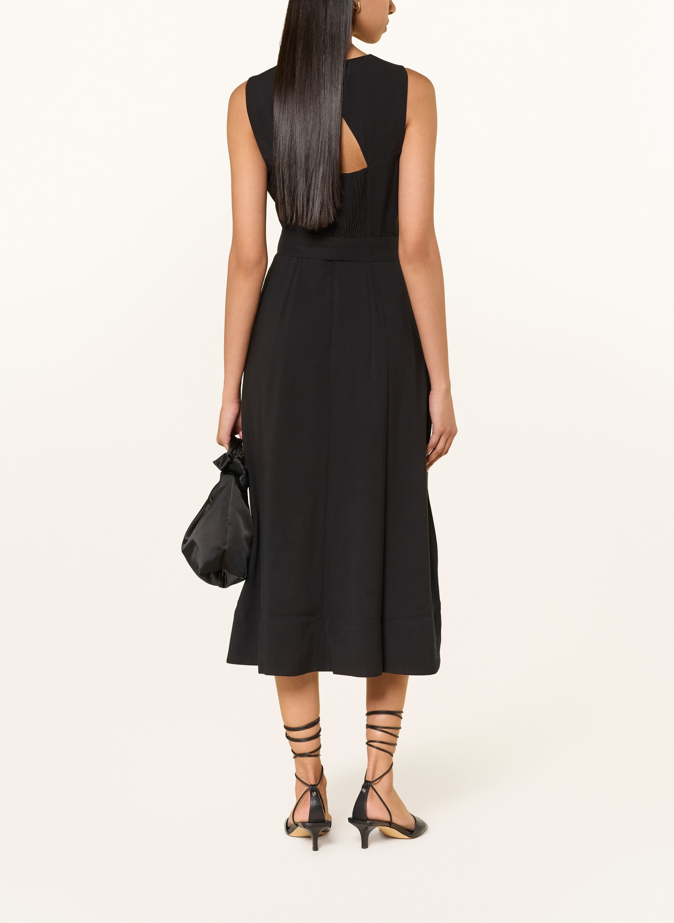 Phase Eight Sukienka MARTA: CZARNY