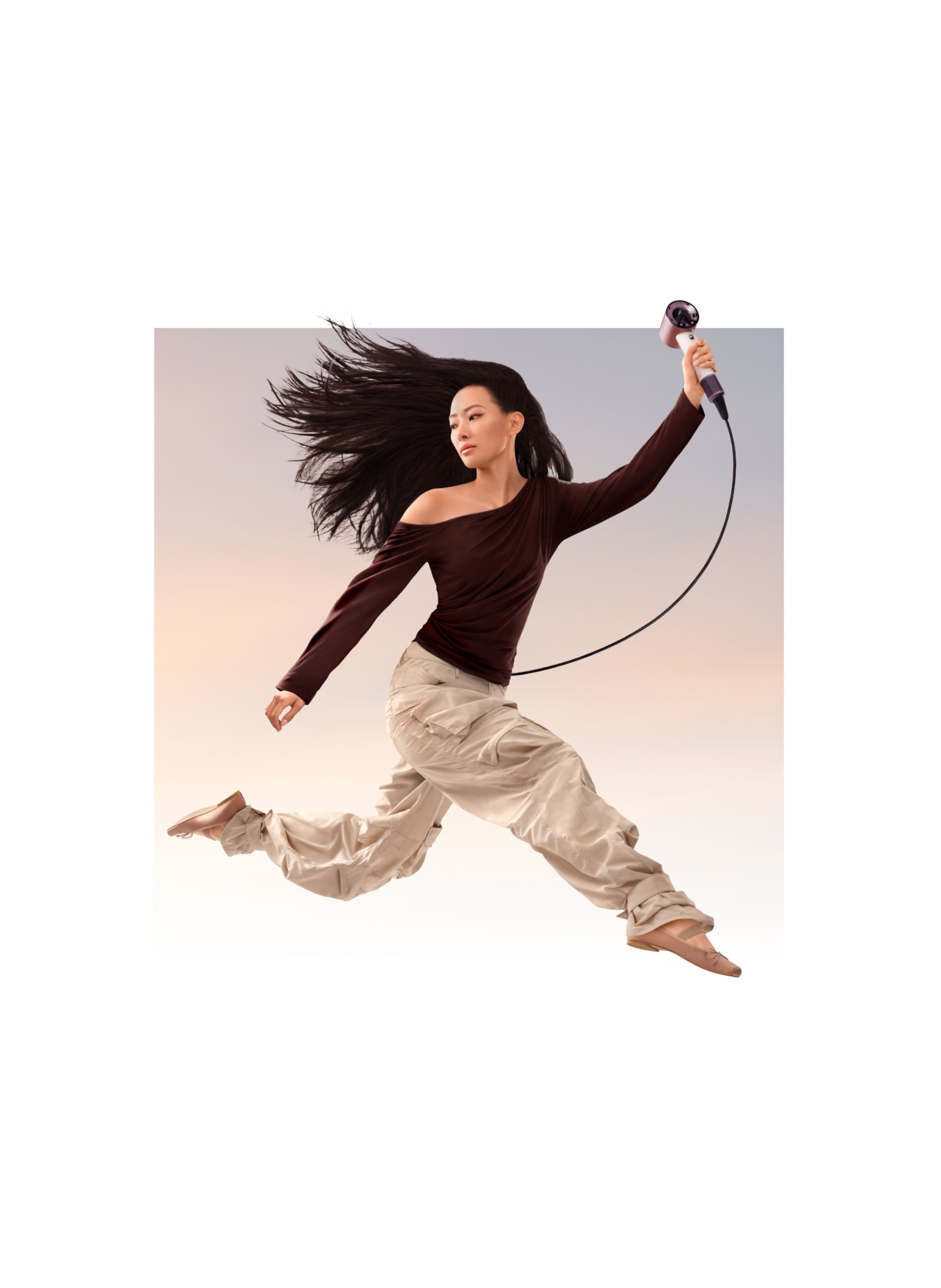 dyson SUPERSONIC TRAVEL™