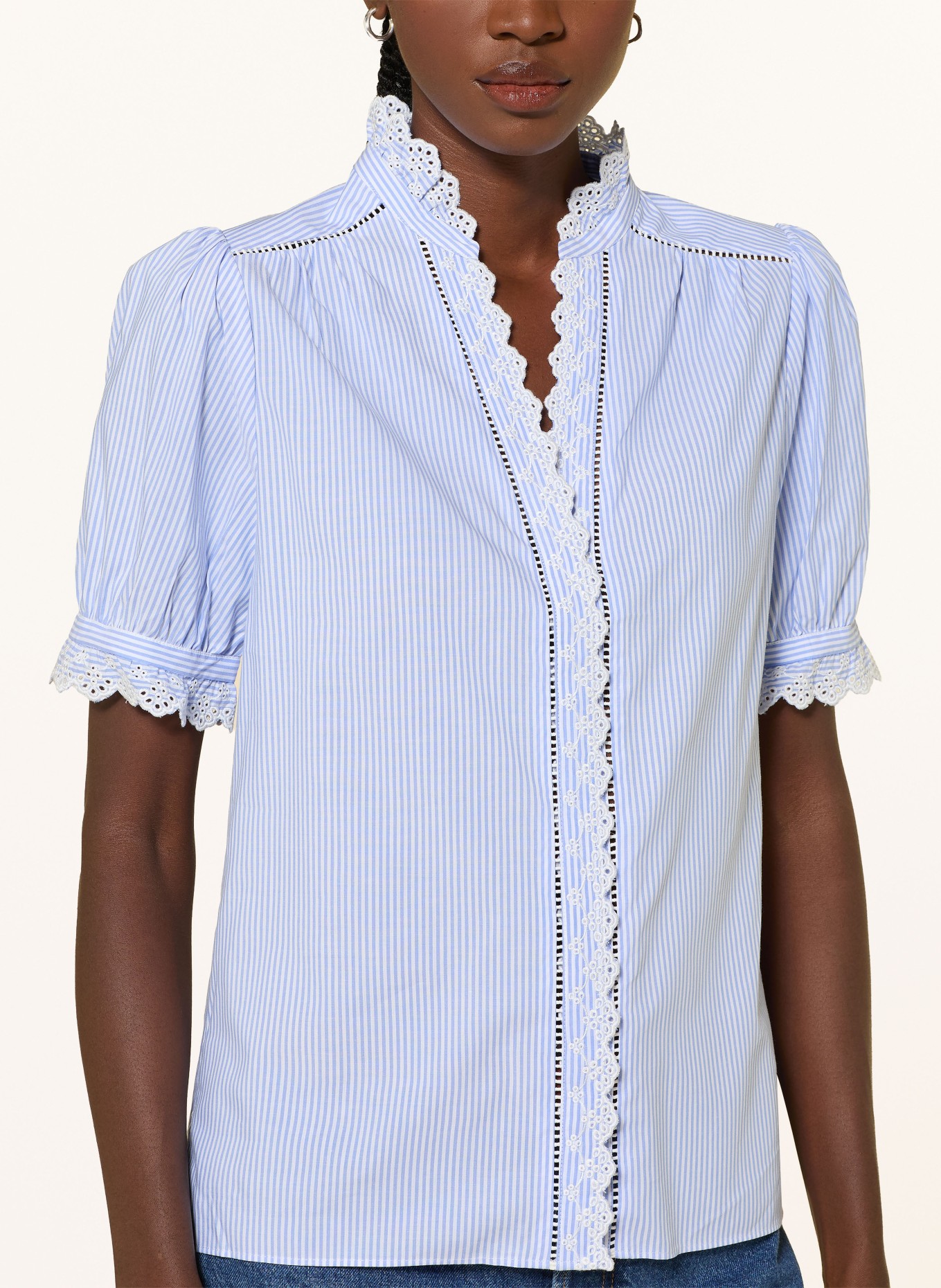 HOBBS NAIMA blouse with lace: LIGHT BLUE / WHITE