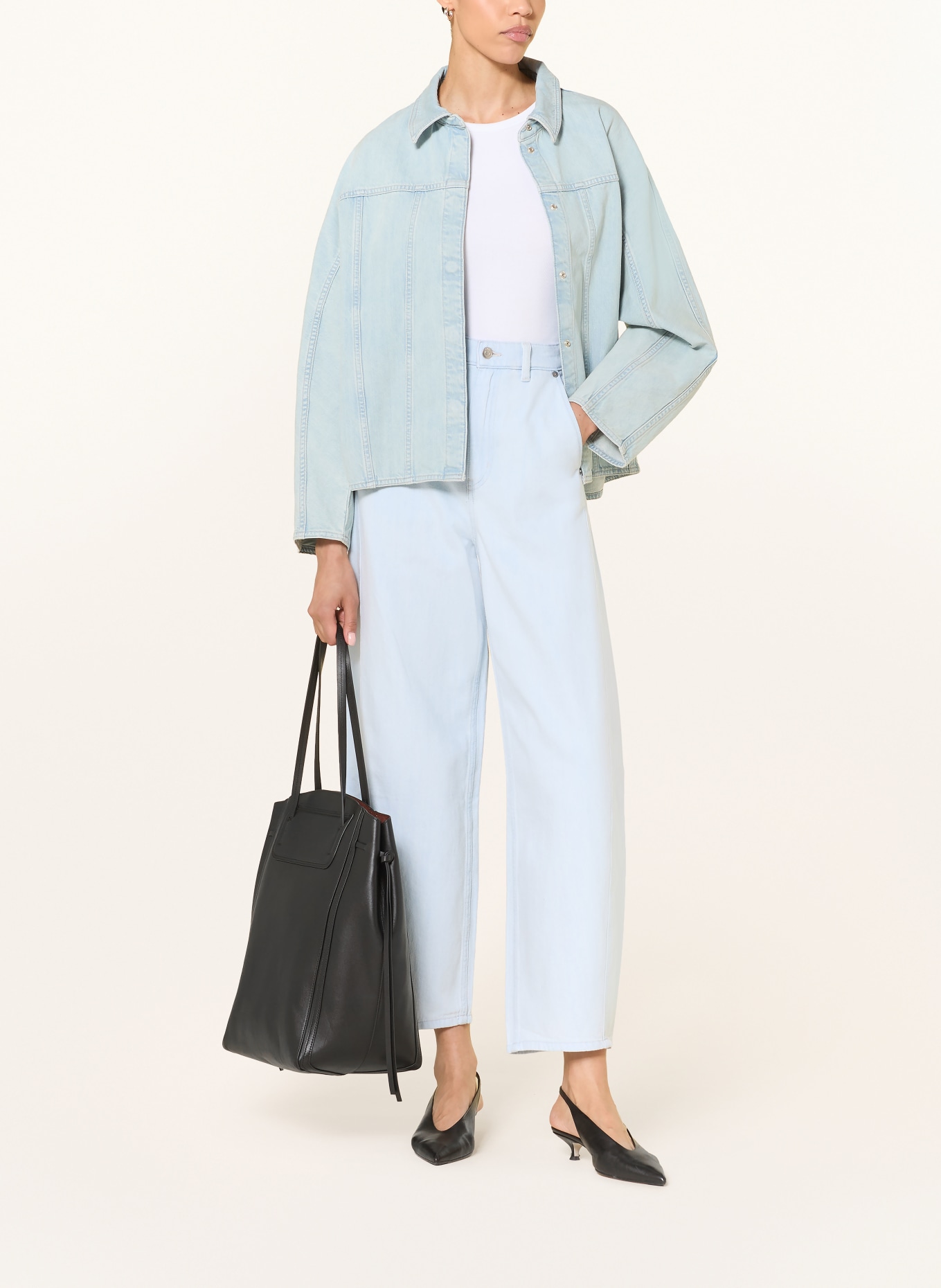 ARKET Dżinsy z rozszerzanymi nogawkami: 002 Denim Blue Light