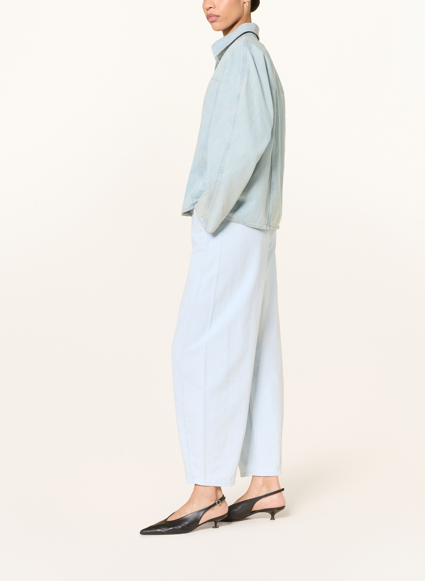 ARKET Dżinsy z rozszerzanymi nogawkami: 002 Denim Blue Light