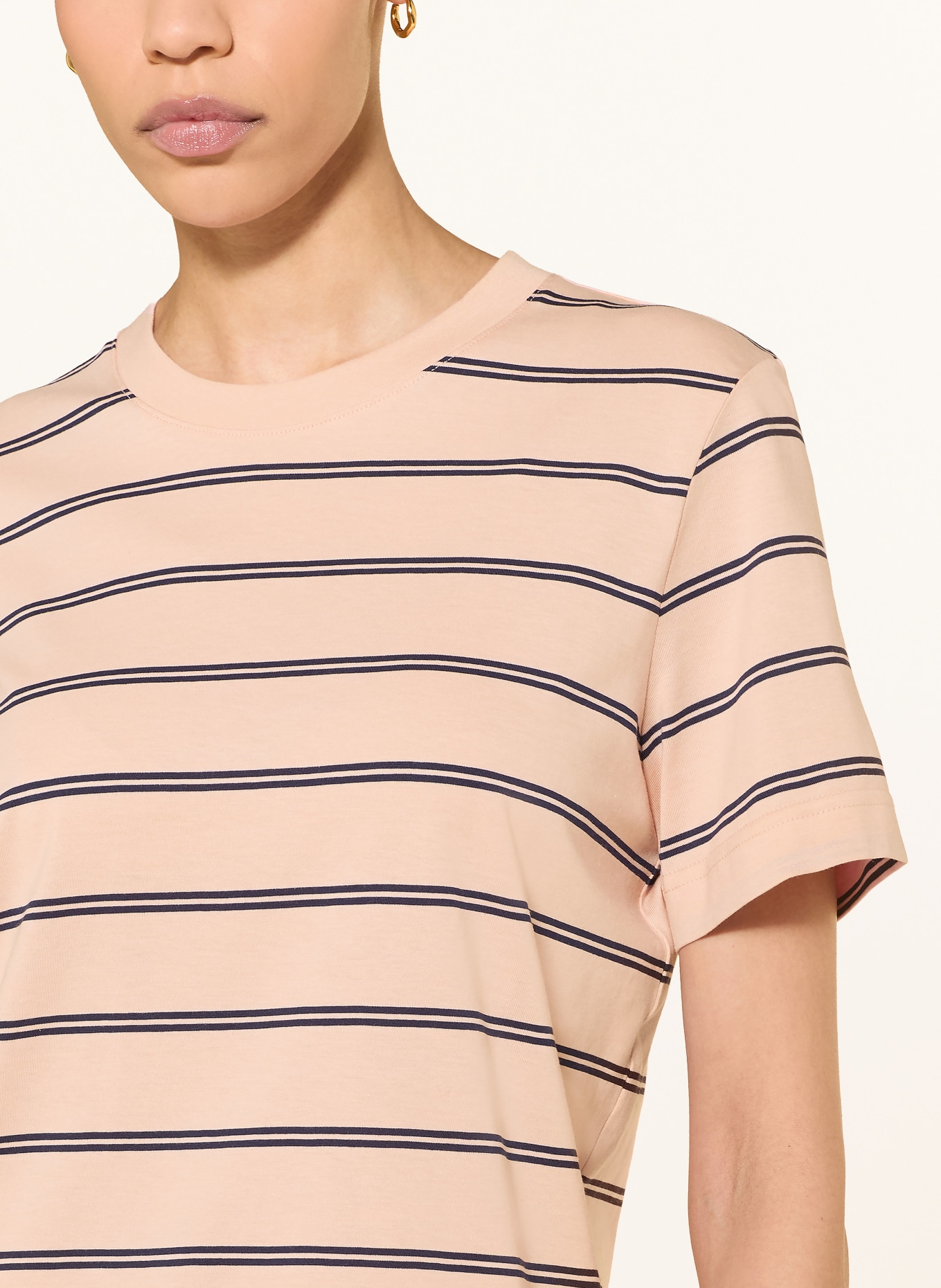 ARKET T-shirt: ROSÉ / ZWART