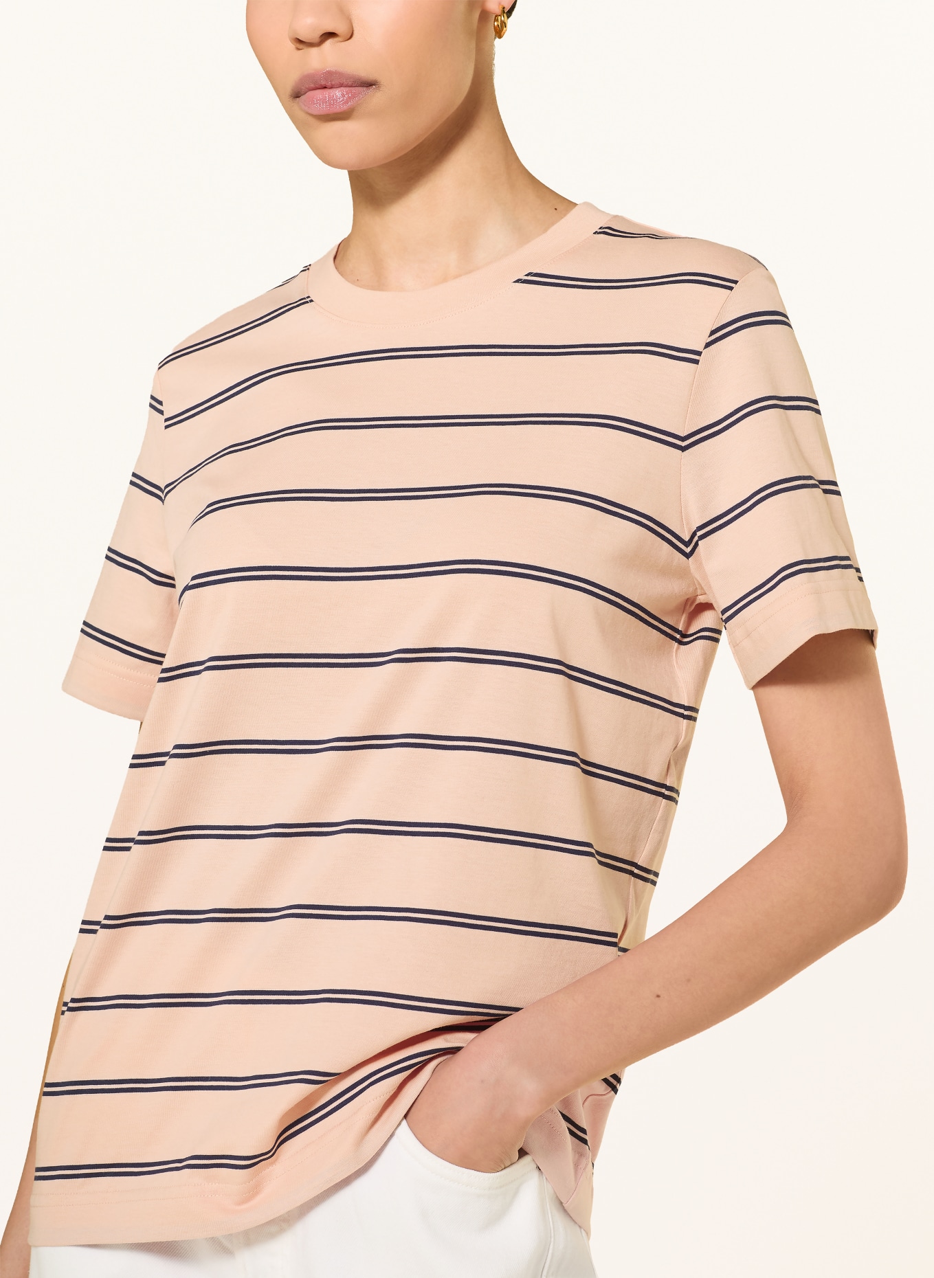 ARKET T-shirt: ROSÉ / ZWART