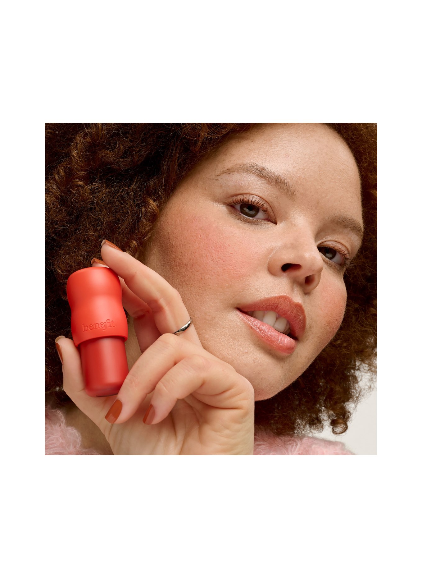 benefit PLAY DAZE: CHILI