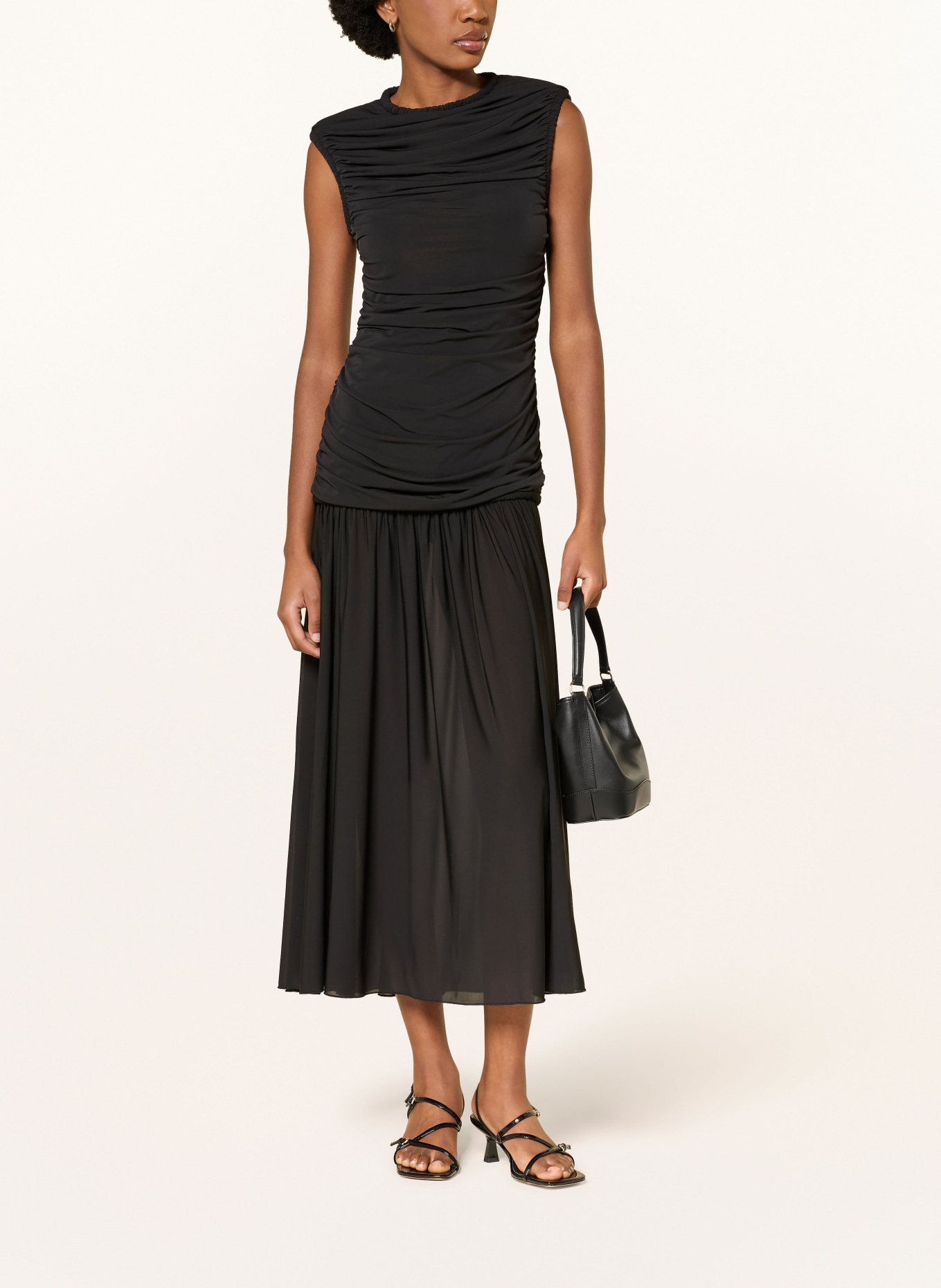 SANDRO Jerseykleid: SCHWARZ