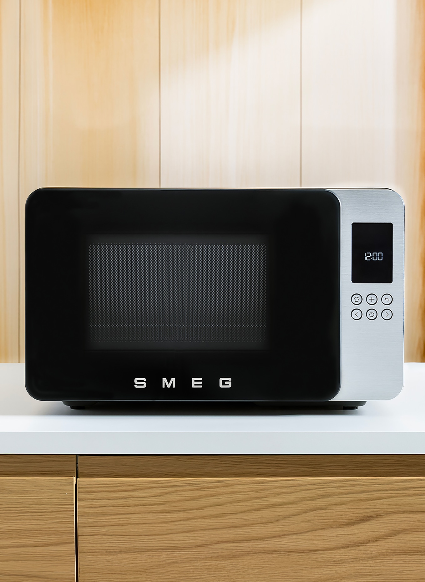 SMEG Mikrowelle MOC01: SCHWARZ