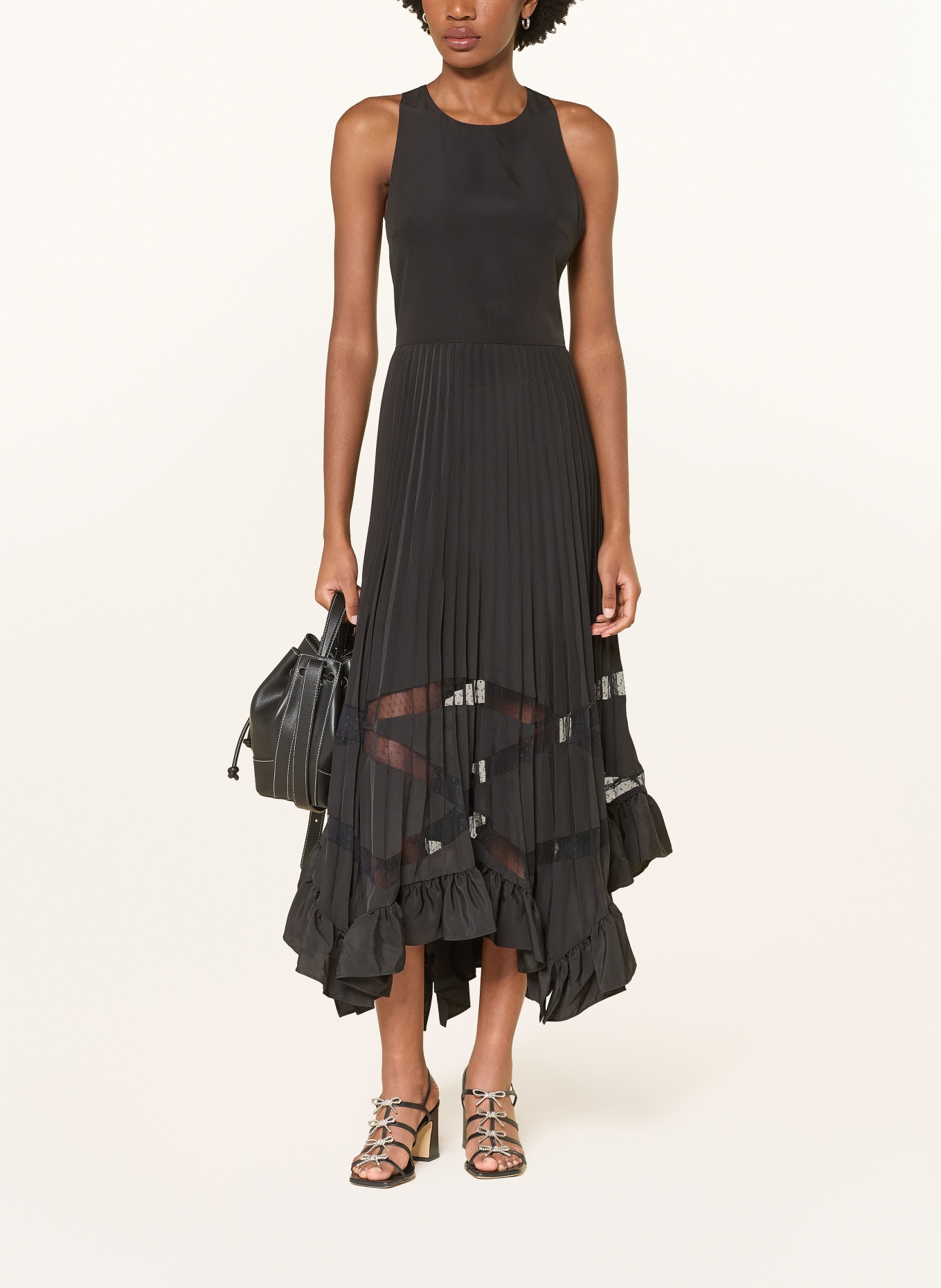 CLAUDIE PIERLOT Kleid mit Plissees und Rüschen: SCHWARZ