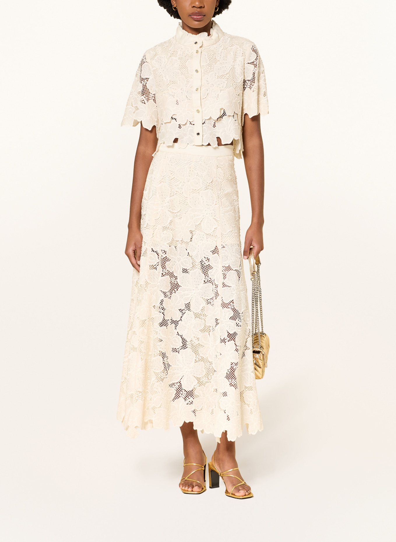 SANDRO Spitzenbluse mit Rüschen und Schmuckperlen: CREME