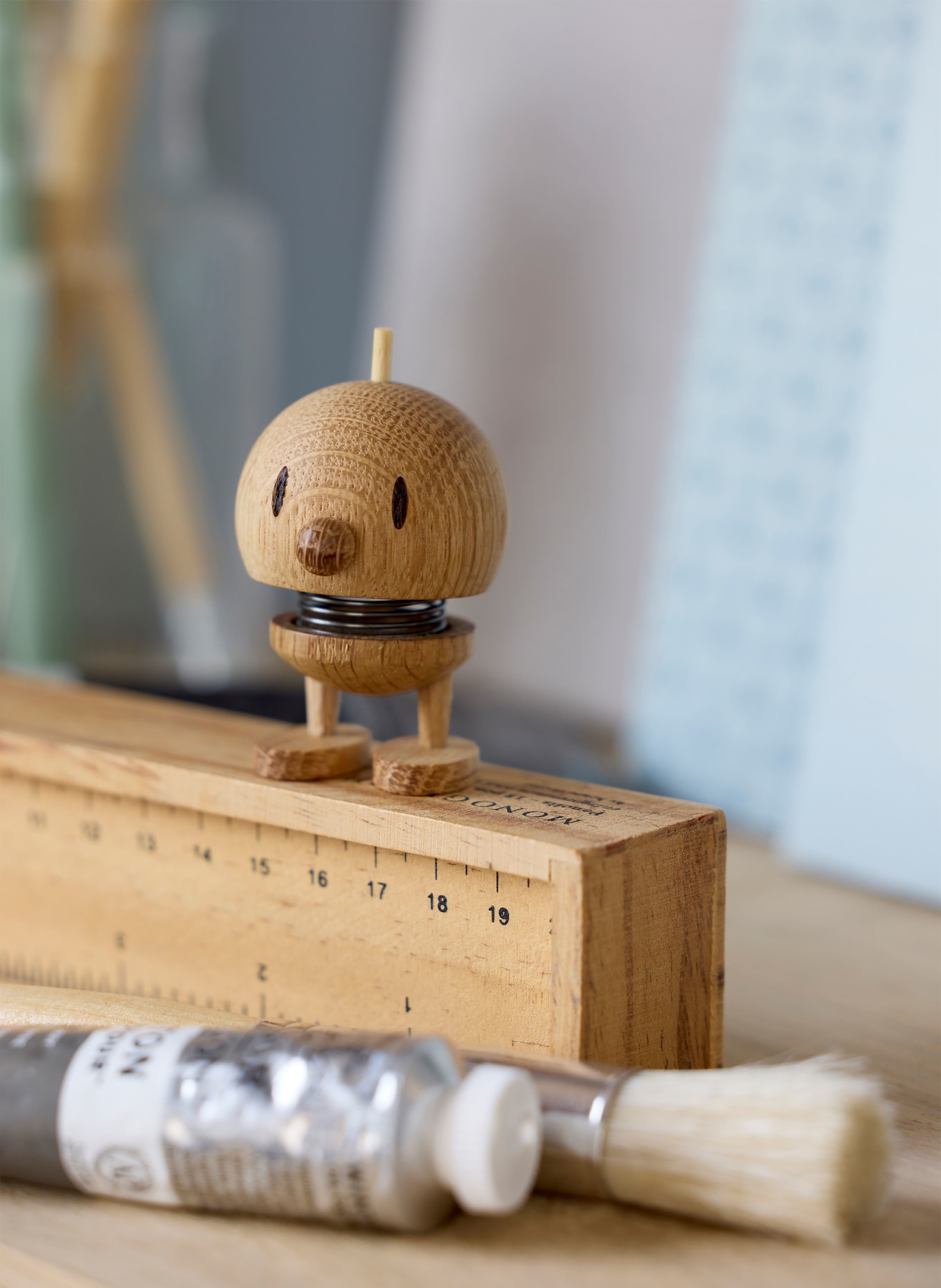 Hoptimist Decoratiefiguur BUMBLE XS: LICHTBRUIN / ZWART