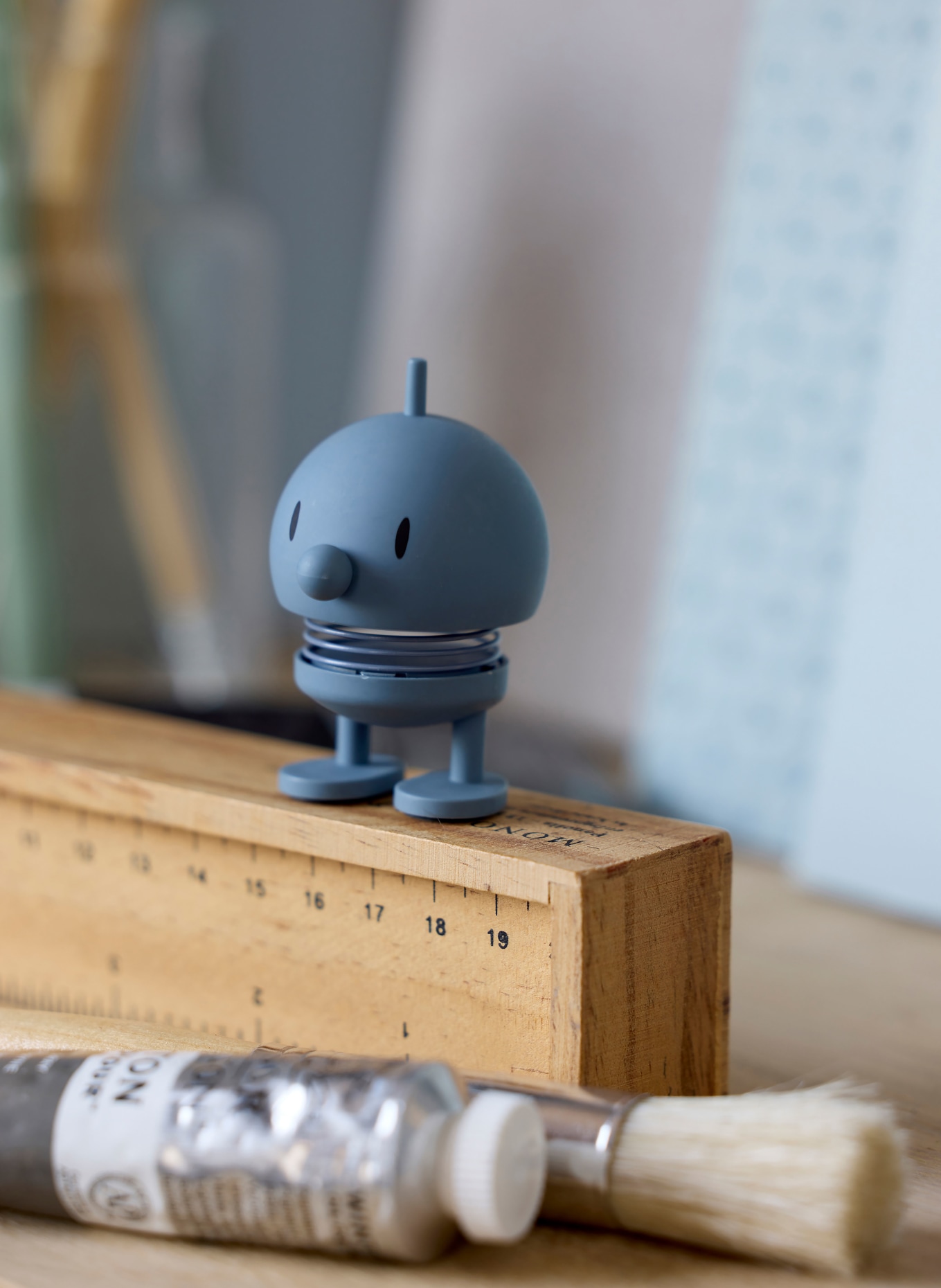 Hoptimist Decoratiefiguur BUMBLE XS: BLAUWGRIJS / ZWART