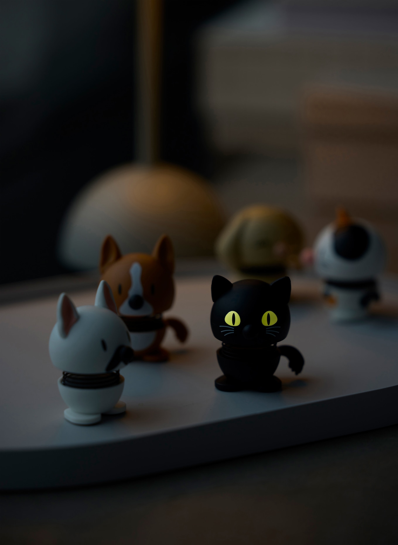 Hoptimist Decoratiefiguur CAT XS: ZWART / NEONGEEL / WIT