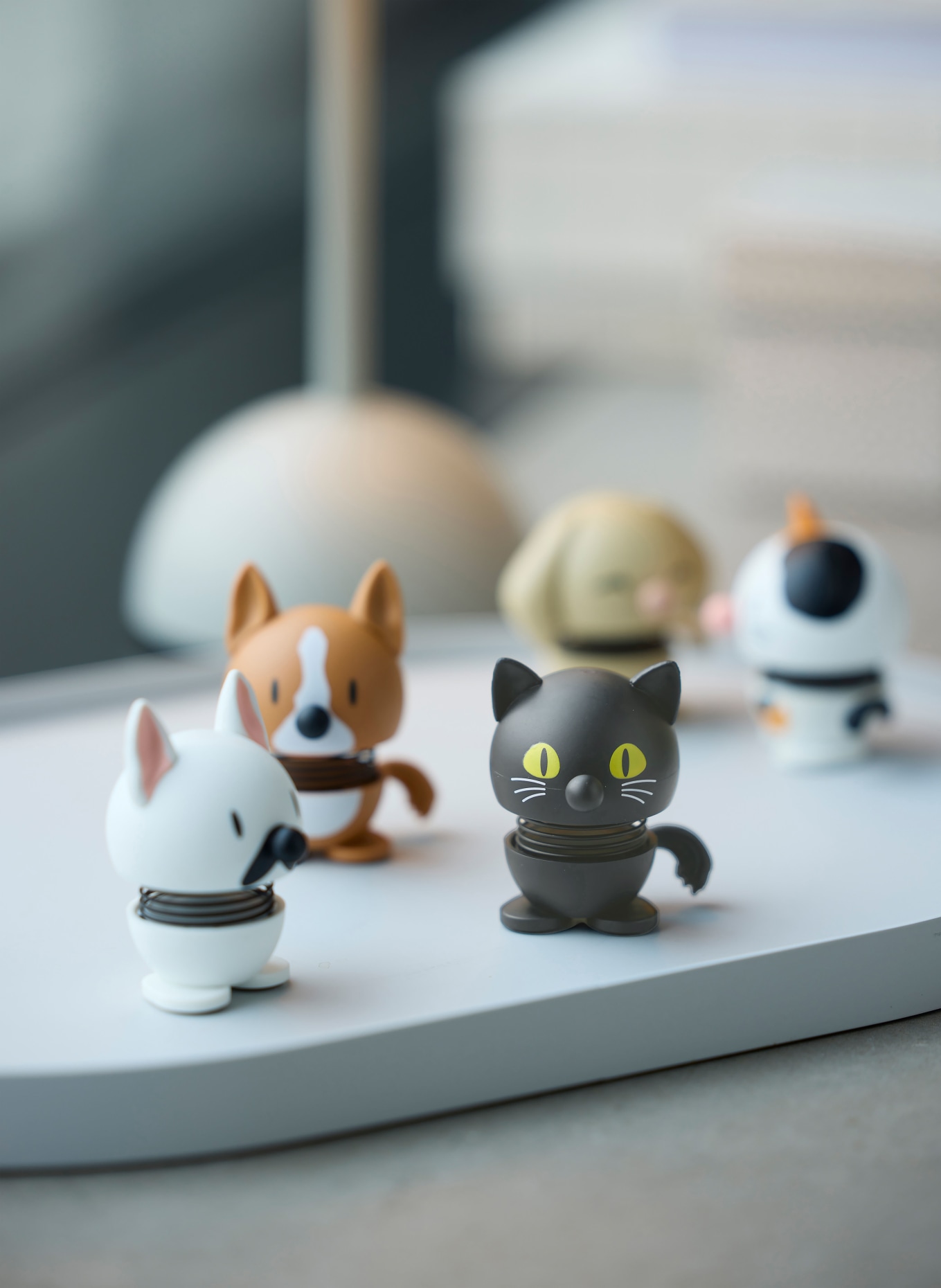 Hoptimist Decoratiefiguur CAT XS: ZWART / NEONGEEL / WIT