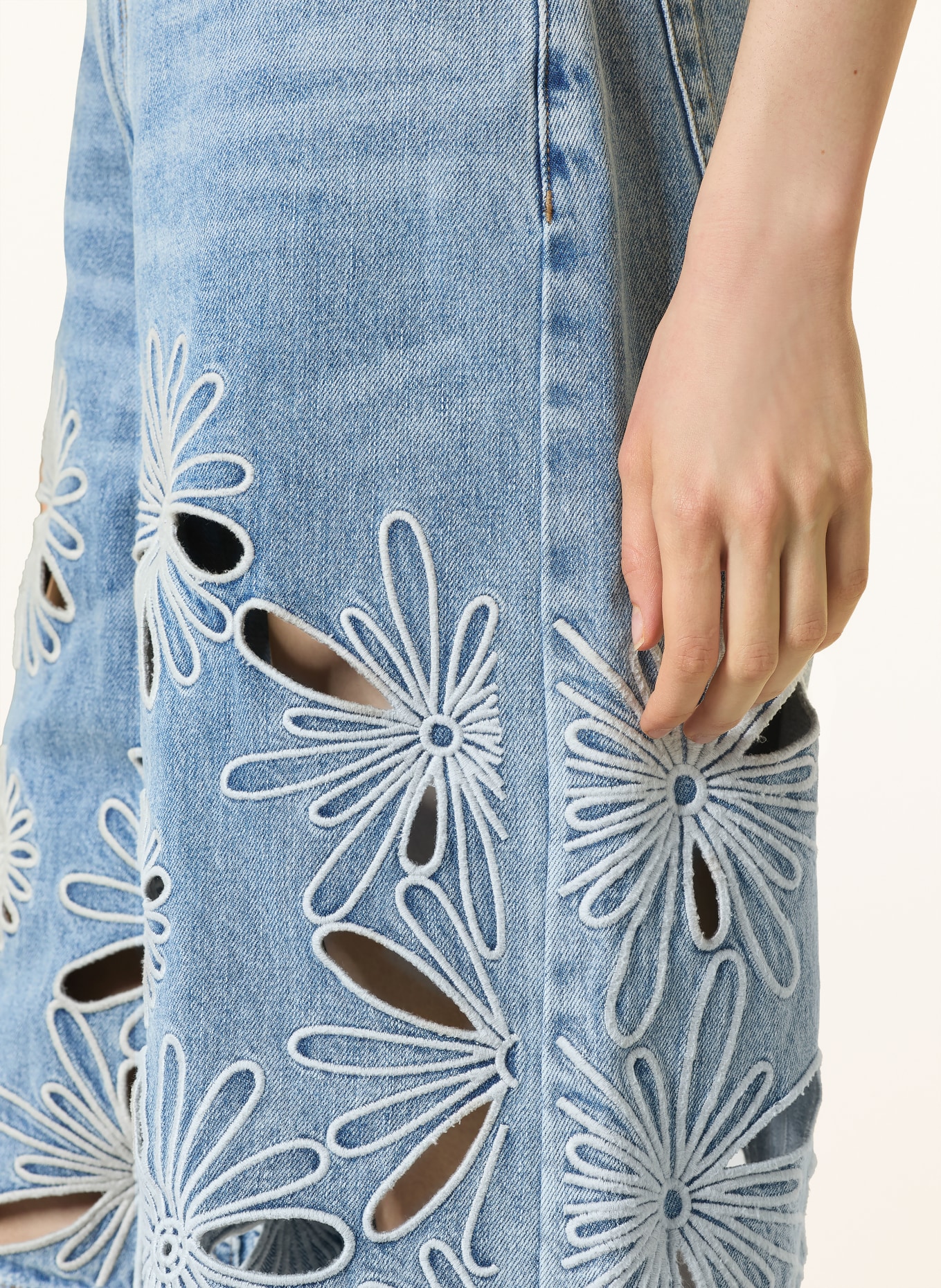 SANDRO Jeans-Bermudas mit Cut-outs: 4785 BLUE JEAN