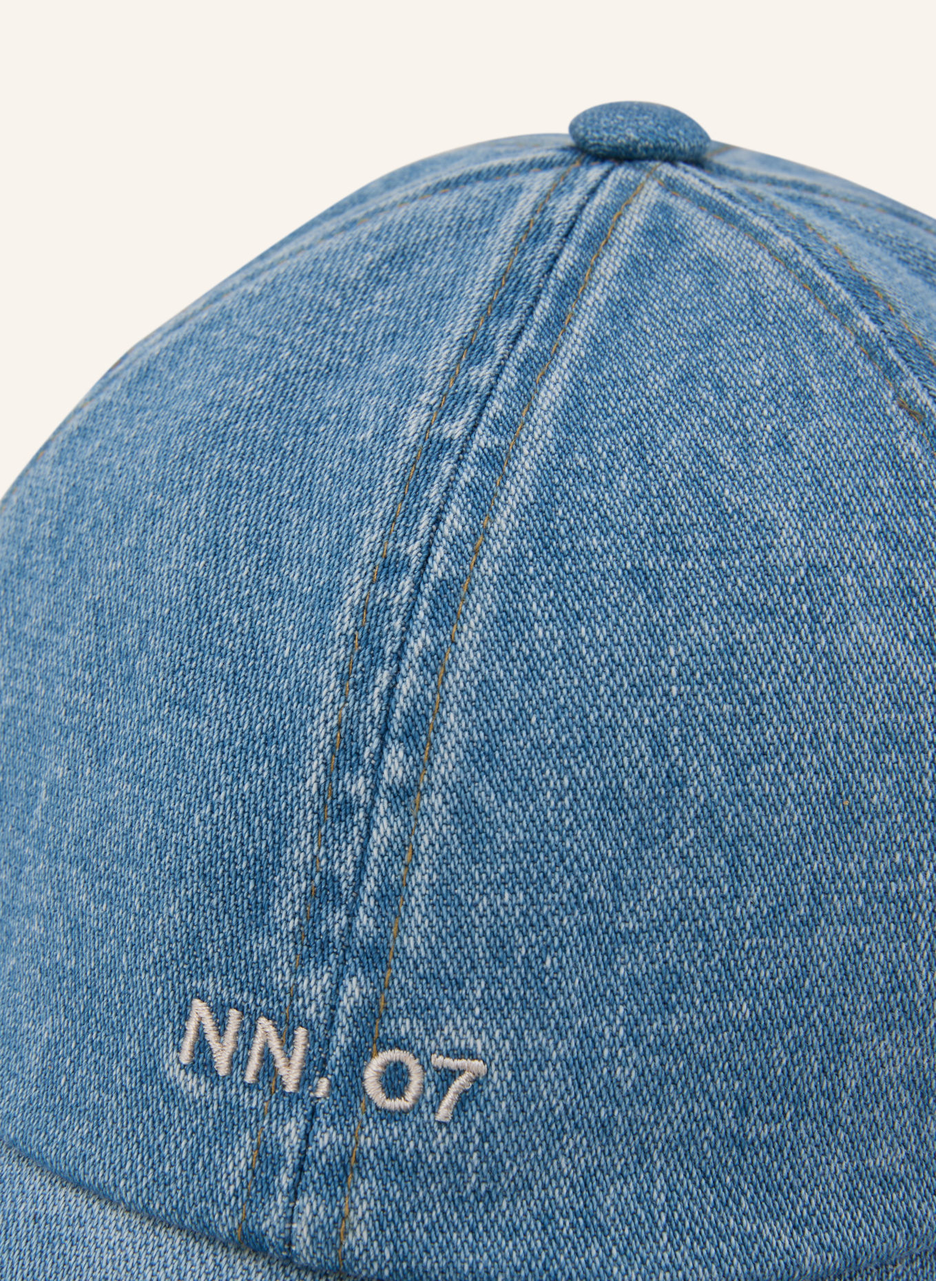 NN.07 Cap BASE 90026: LIGHT BLUE / CREAM