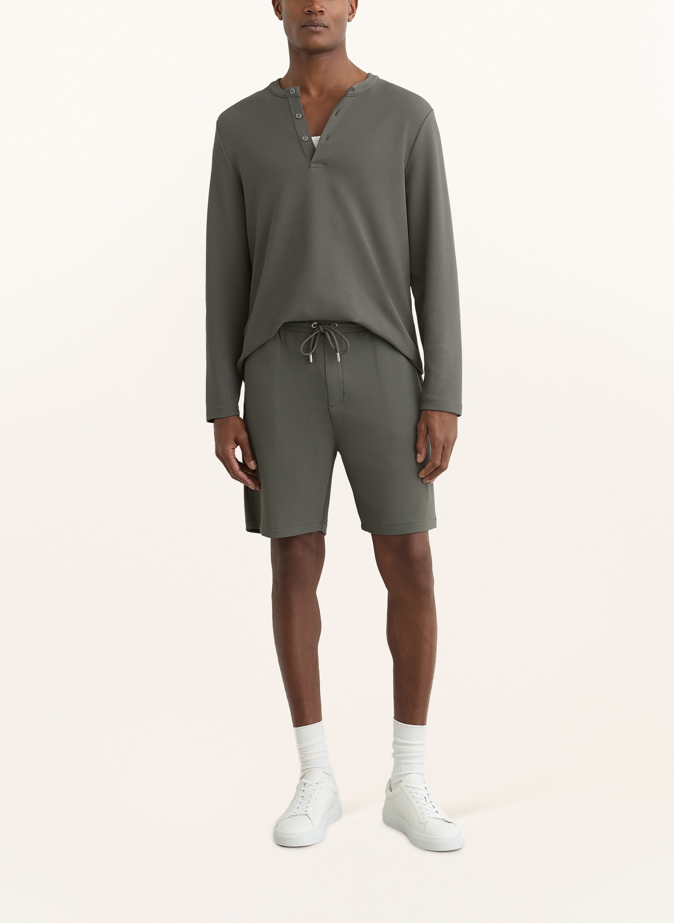 REISS Piqué-Shorts TAVOLLA: KHAKI