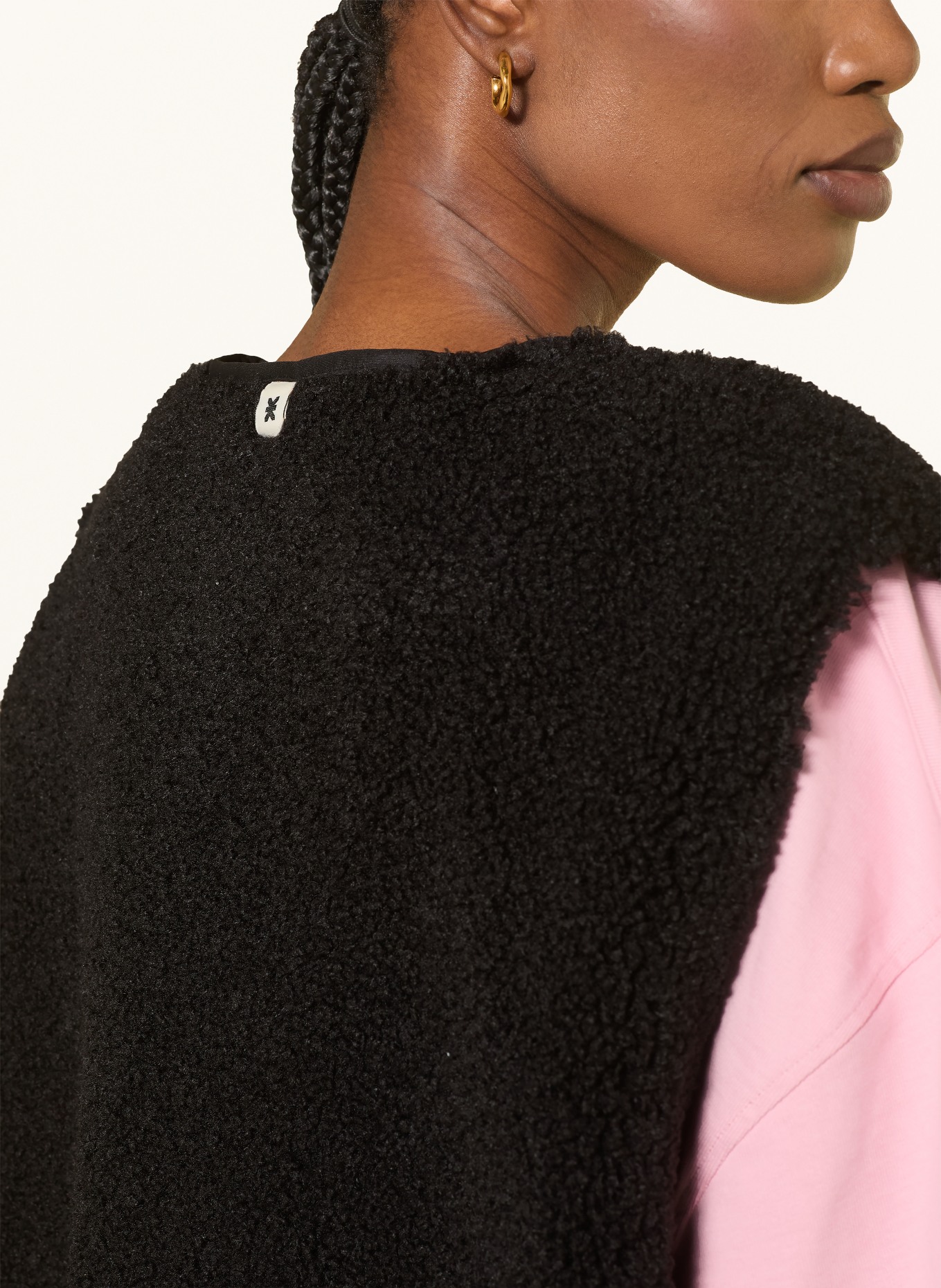 KARO KAUER Oversized teddy fur vest: BLACK