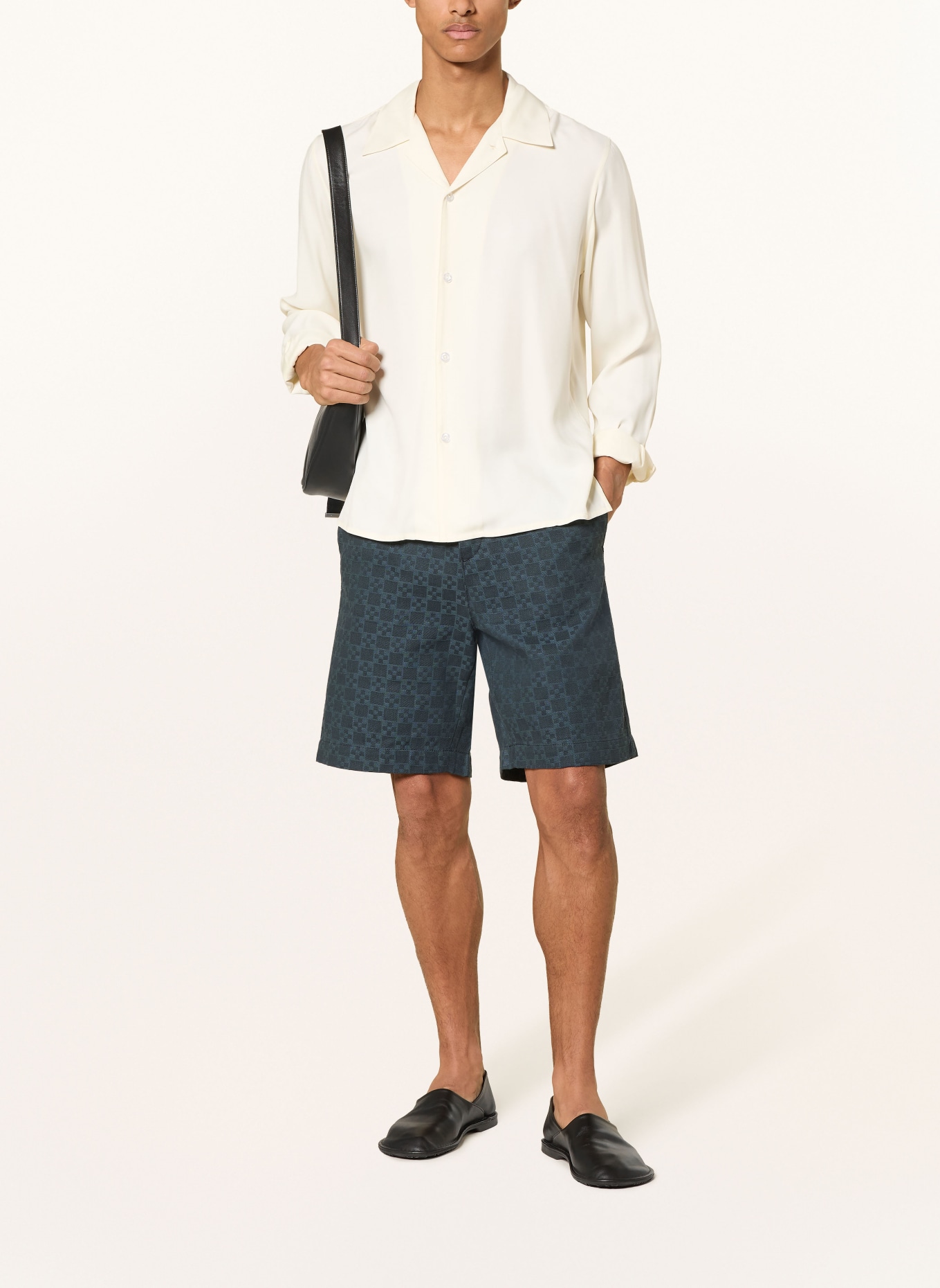 SANDRO szorty jeansowe: GRANATOWY